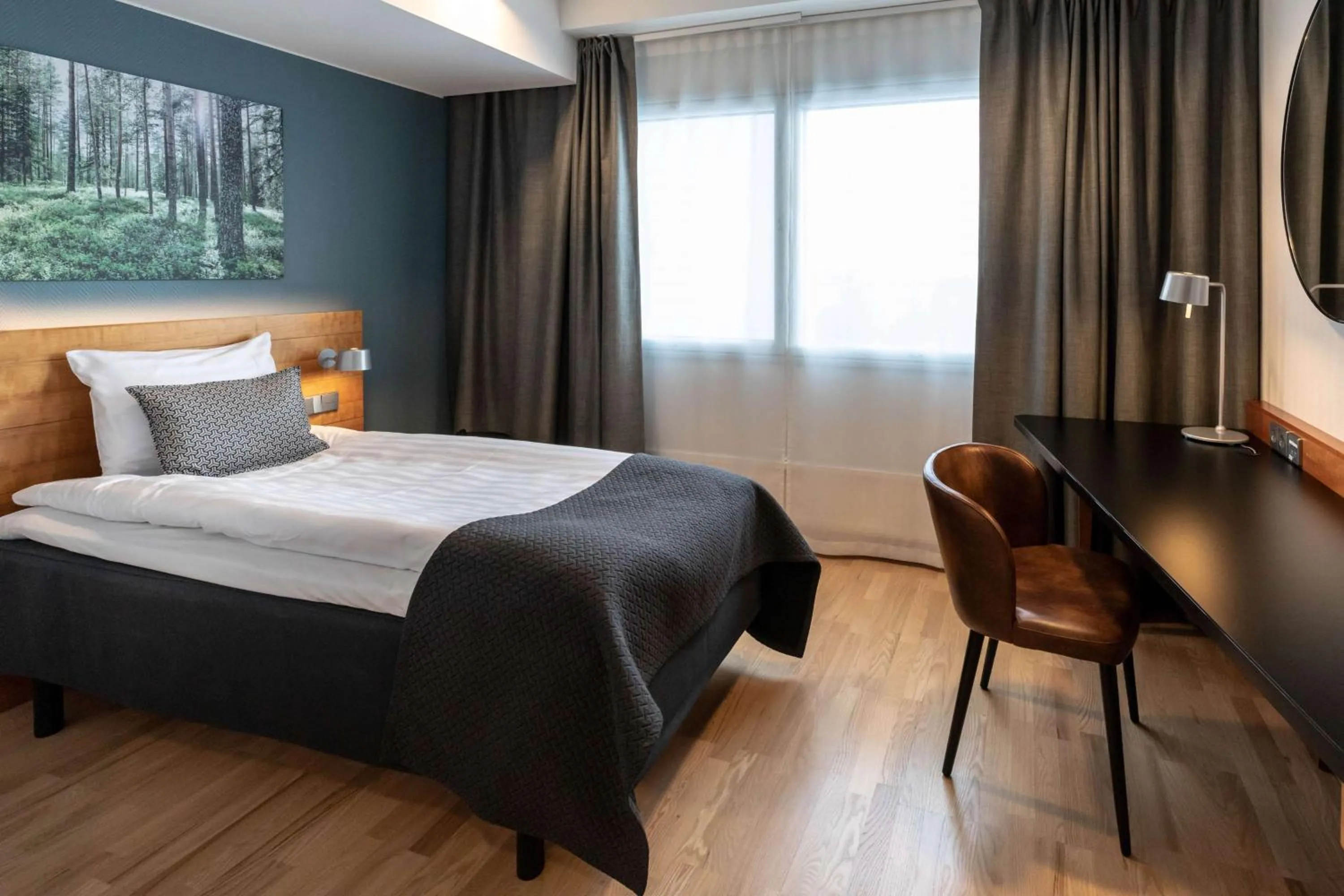 Bedroom, Bed in Scandic Espoo