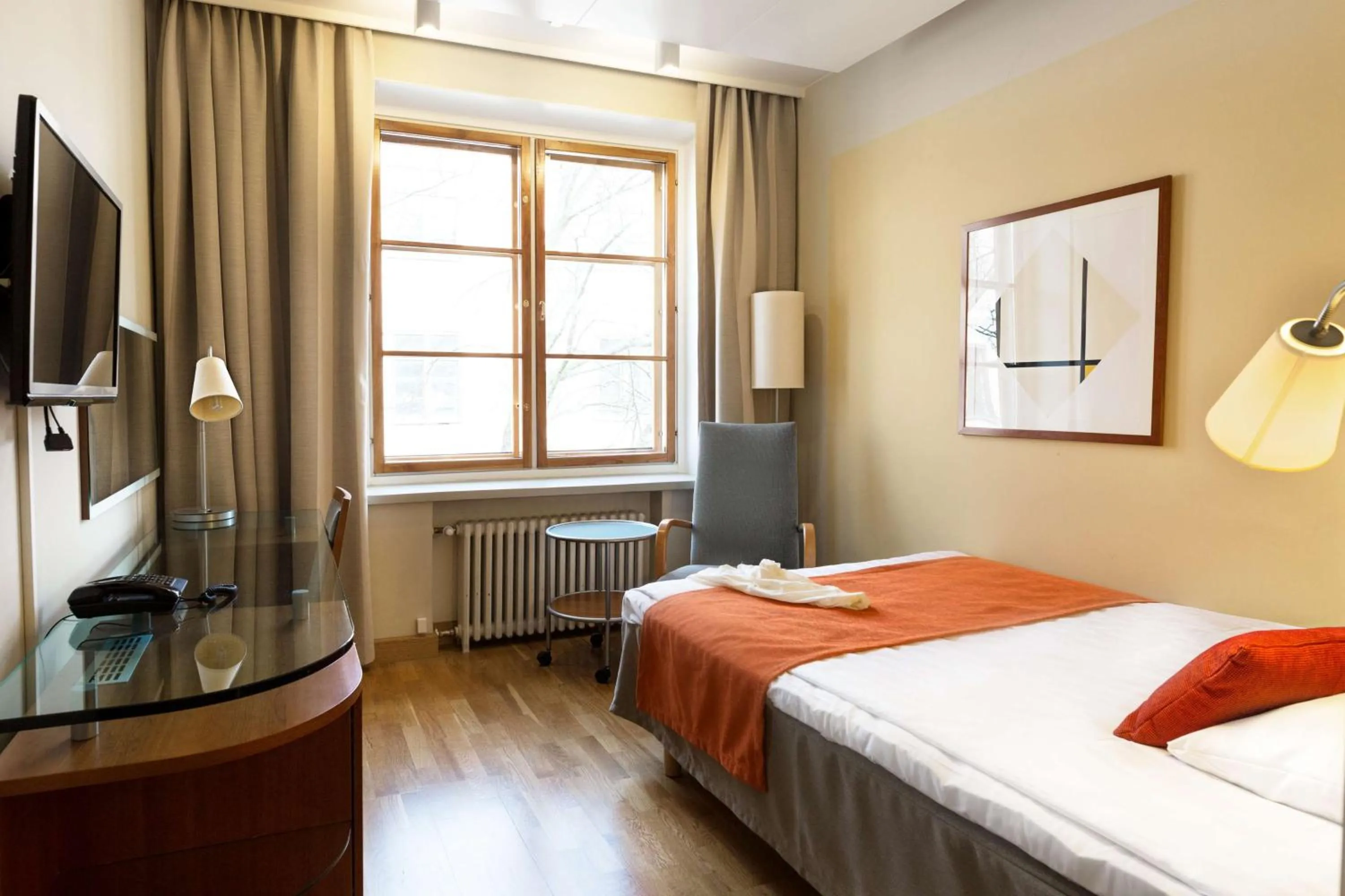 Bedroom, Bed in Scandic Plaza Turku