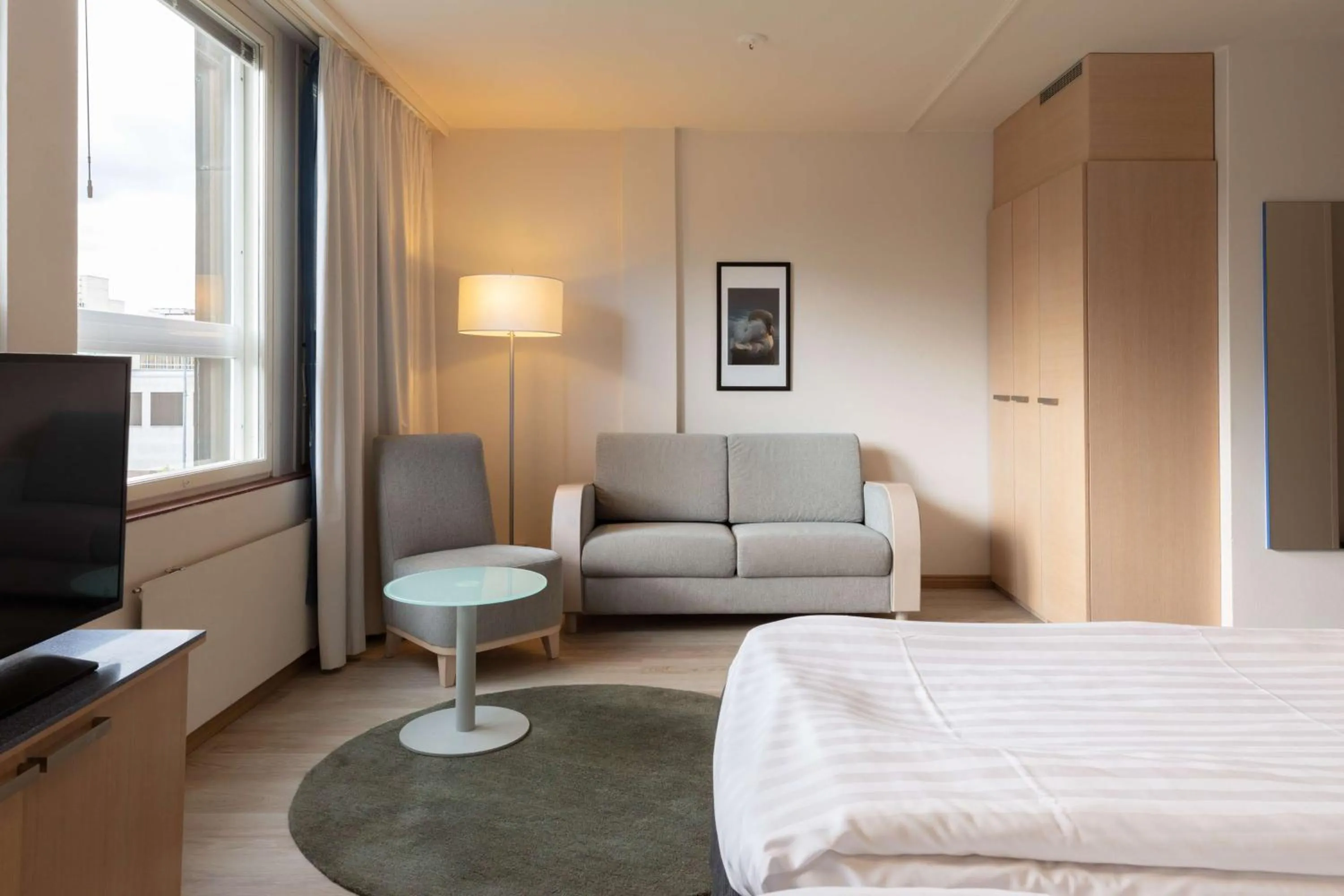 Bedroom, Bed in Scandic Seinäjoki