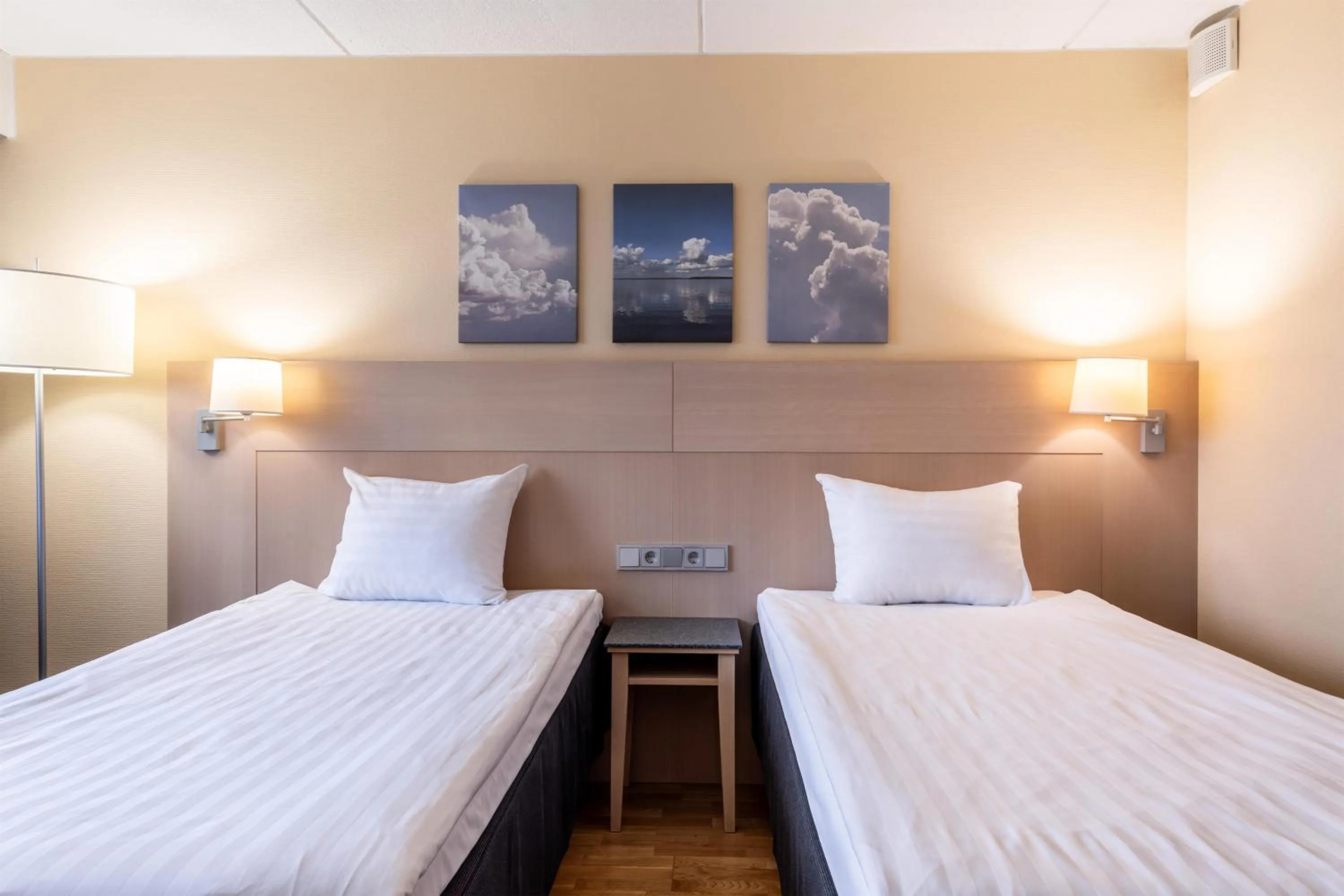 Bedroom, Bed in Scandic Mikkeli