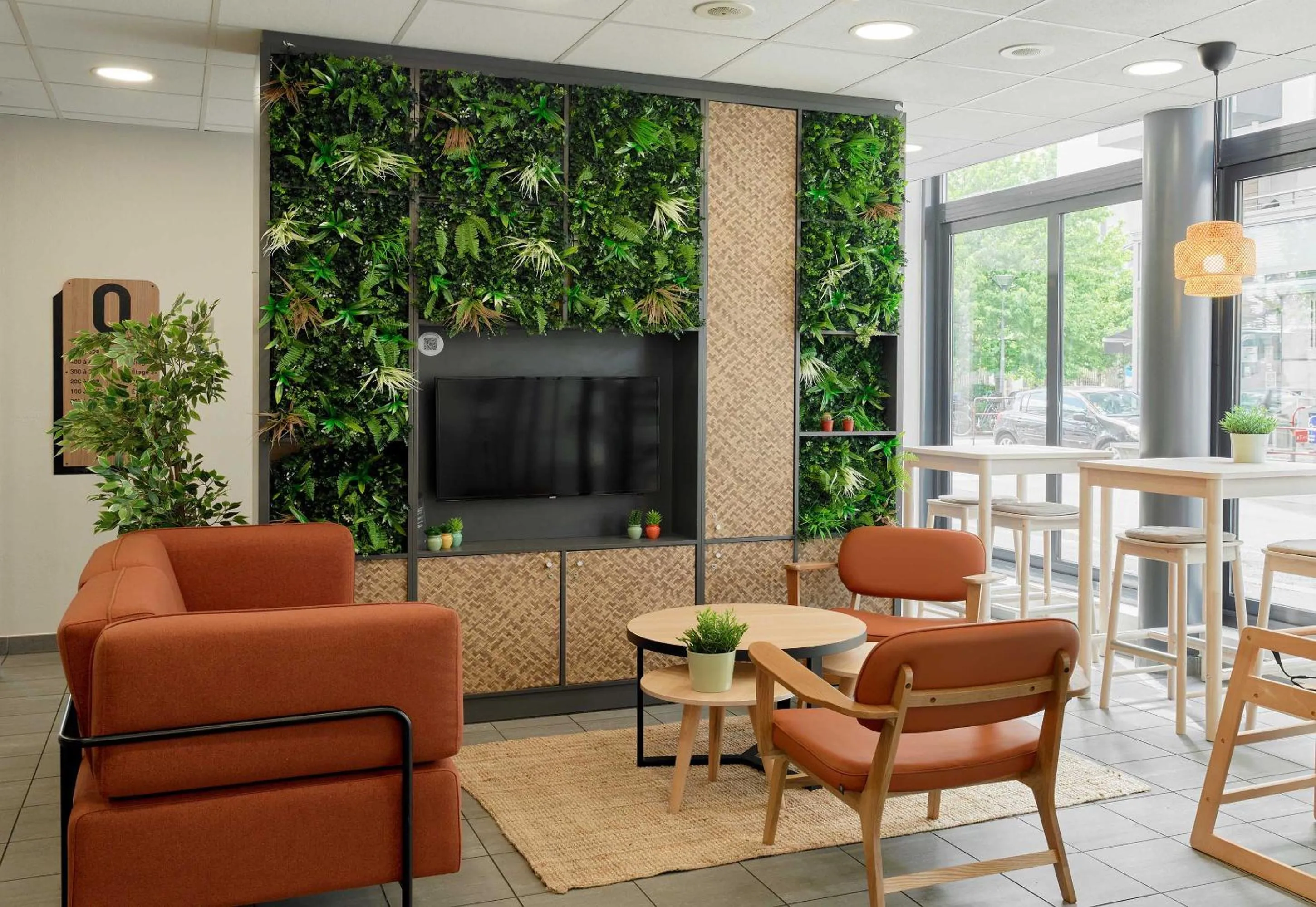 Seating area in B&B HOTEL Paris Est Bobigny Université