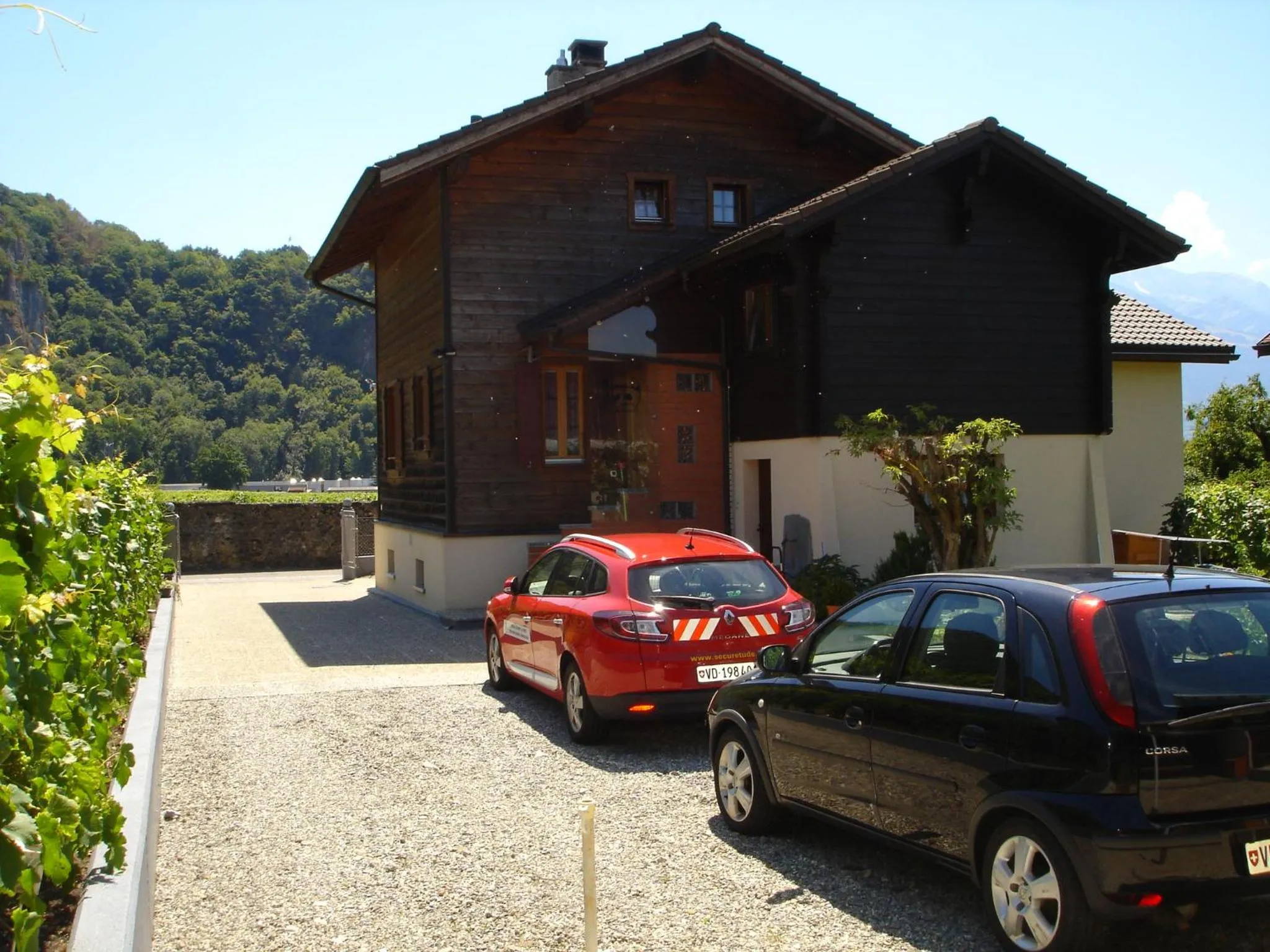 Facade/entrance in BnB Le Relais du Château