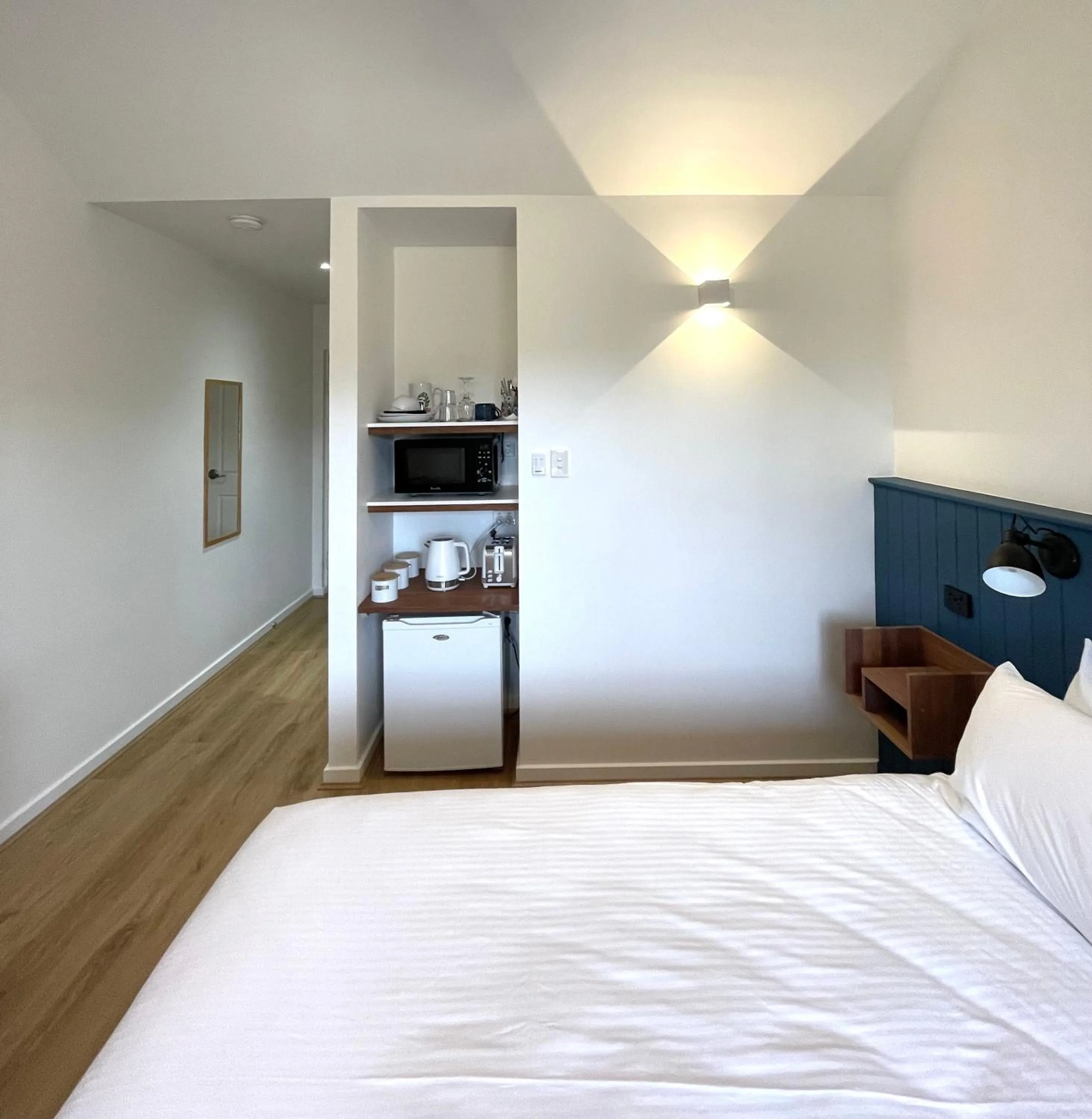 Bed in The Albion Motel Castlemaine