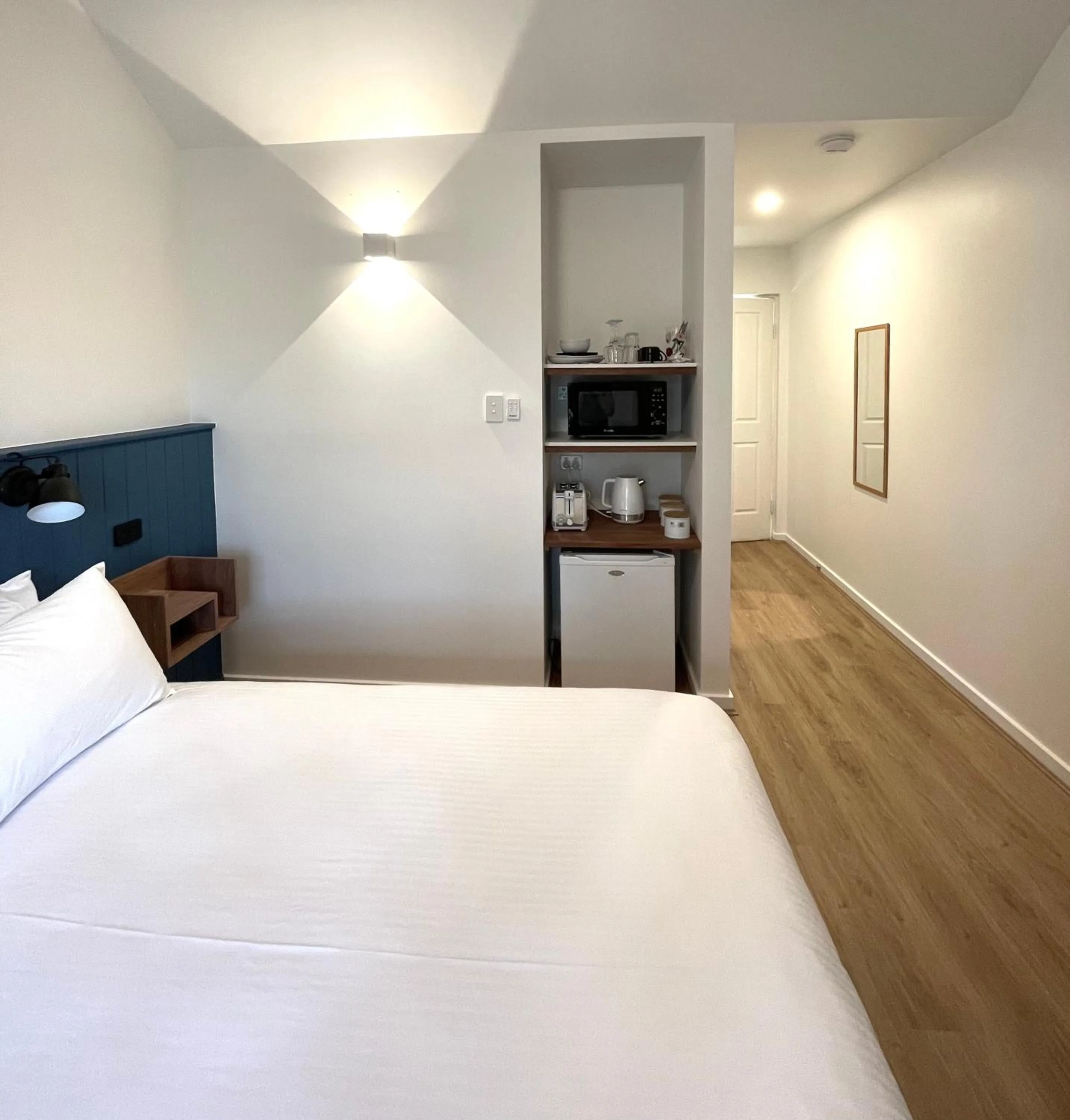 Bed in The Albion Motel Castlemaine