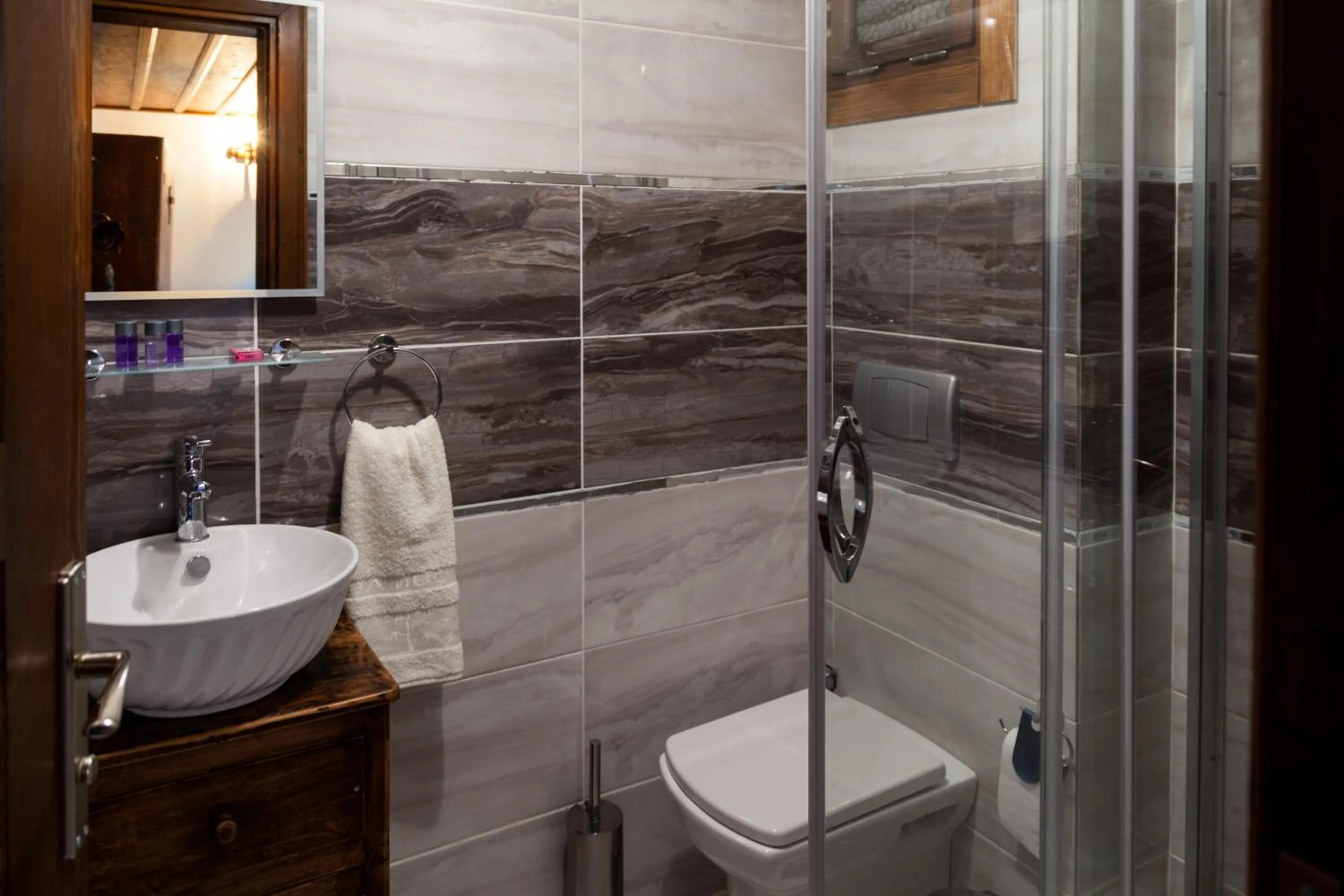 Bathroom in Lal Hotel Bursa