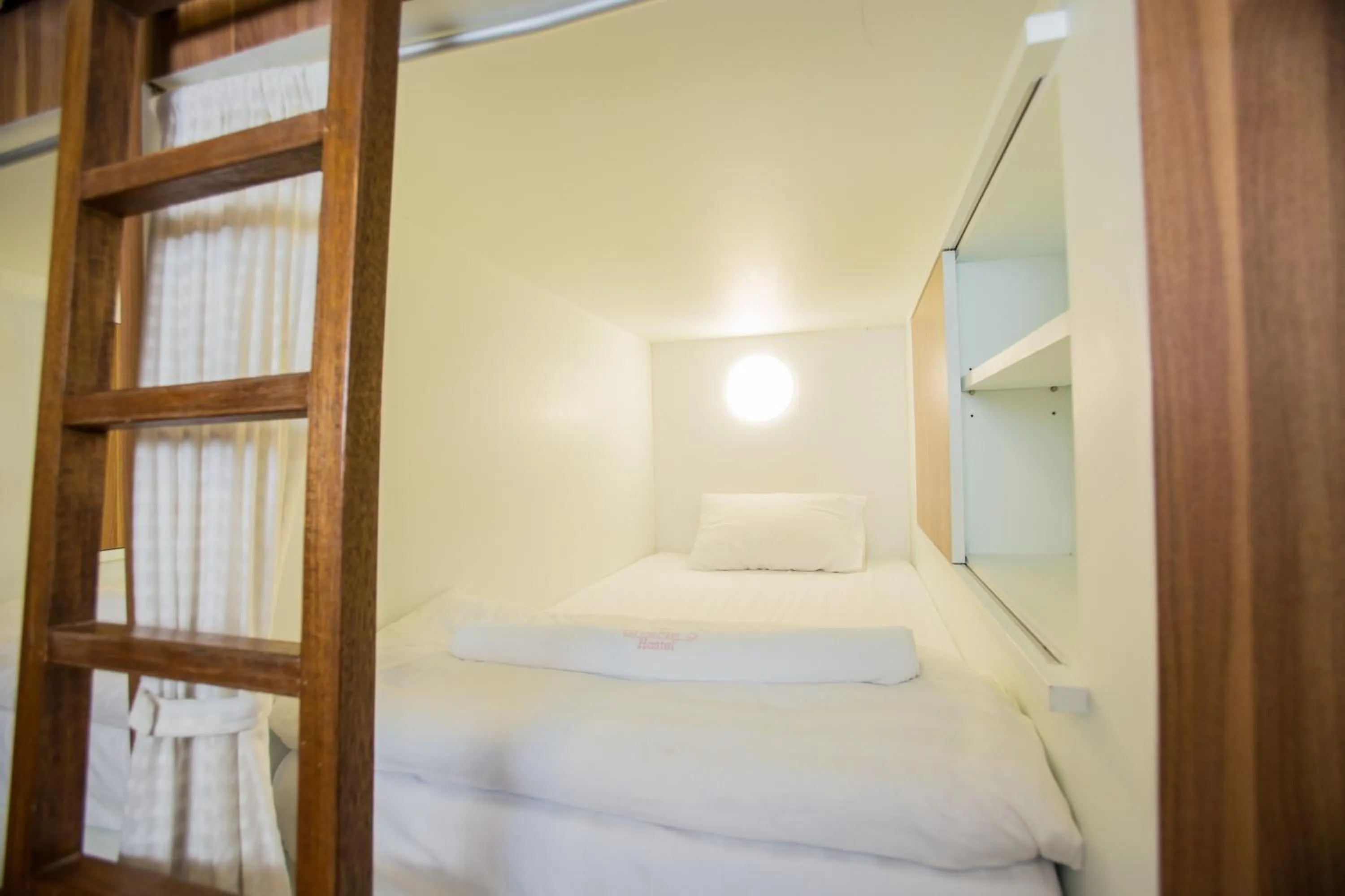 bunk bed in Give Me 5 Hostel