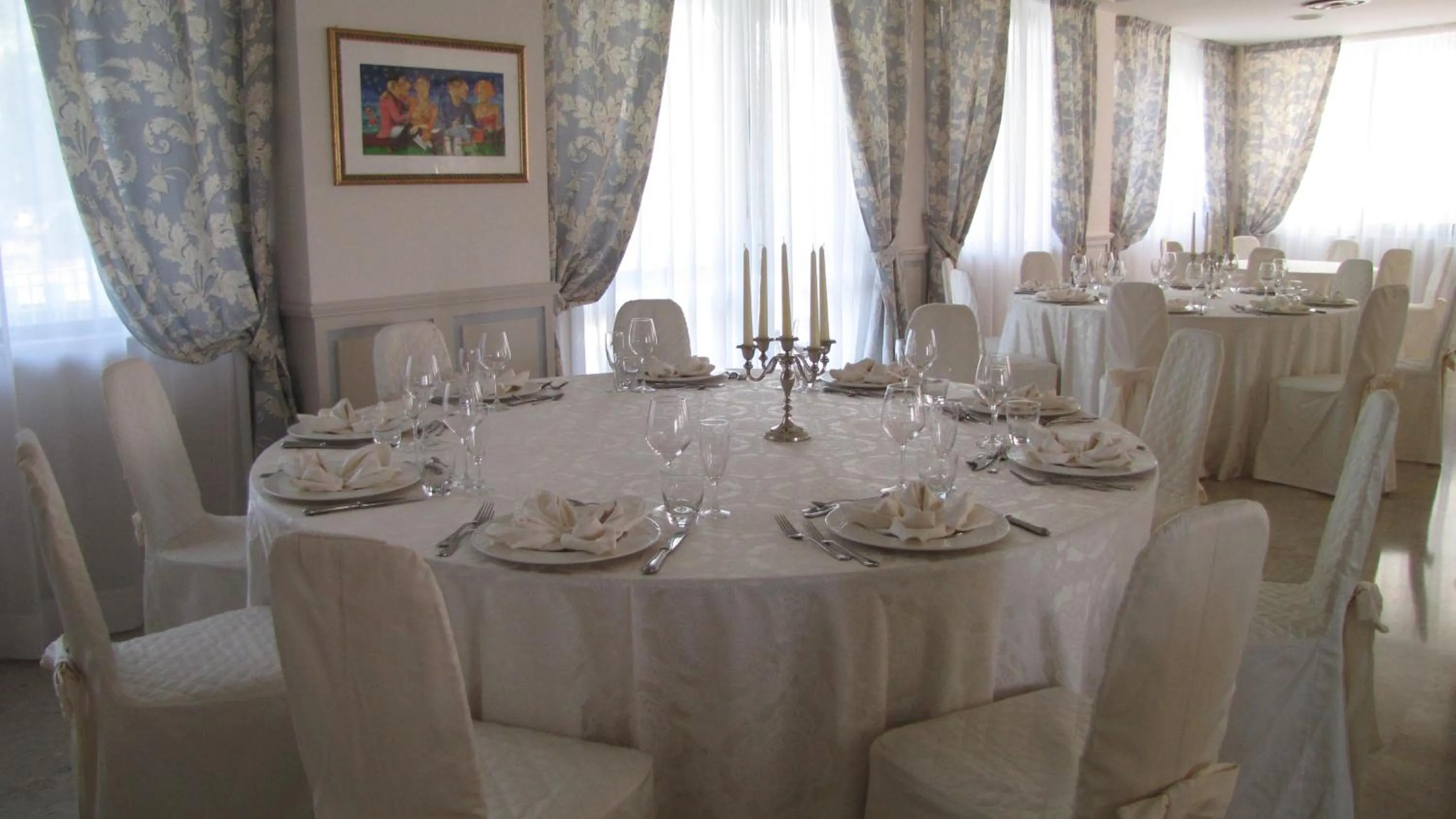 Restaurant/places to eat in Hotel Lanterna