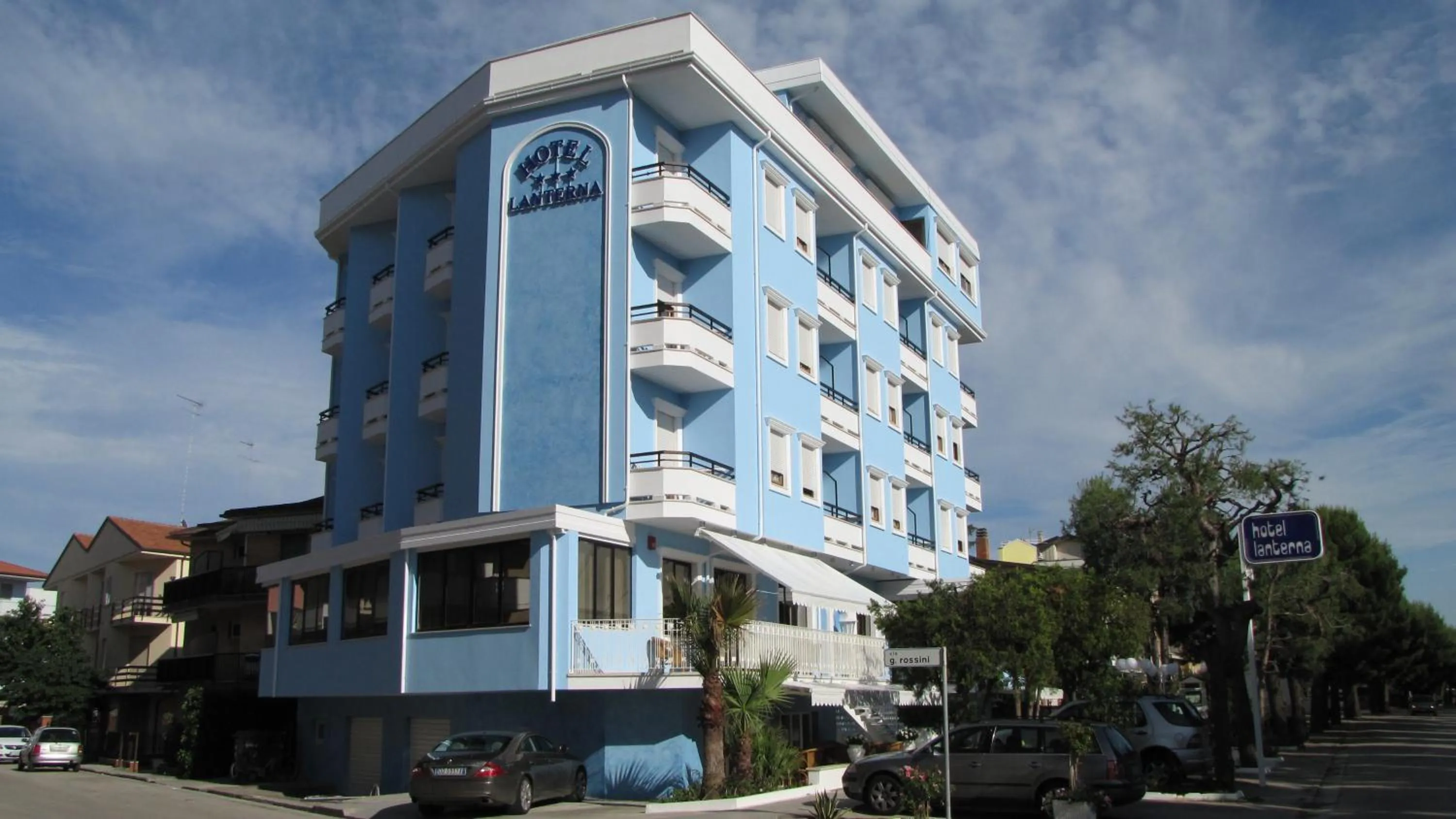 Facade/entrance in Hotel Lanterna