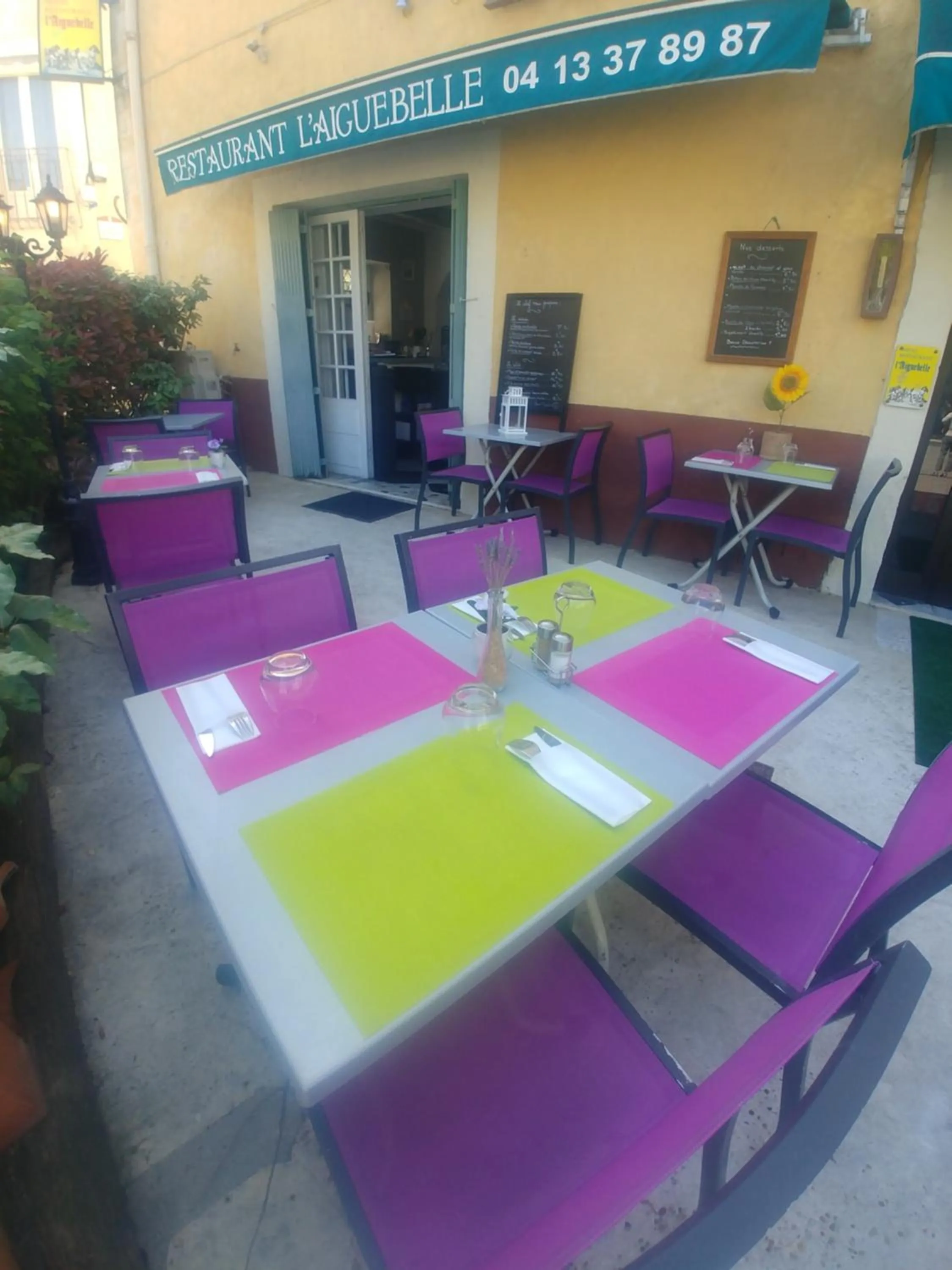 Patio in L'Aiguebelle