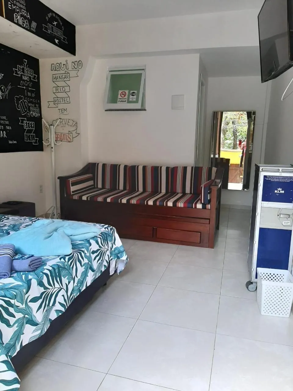 Hangar Rio Hostel