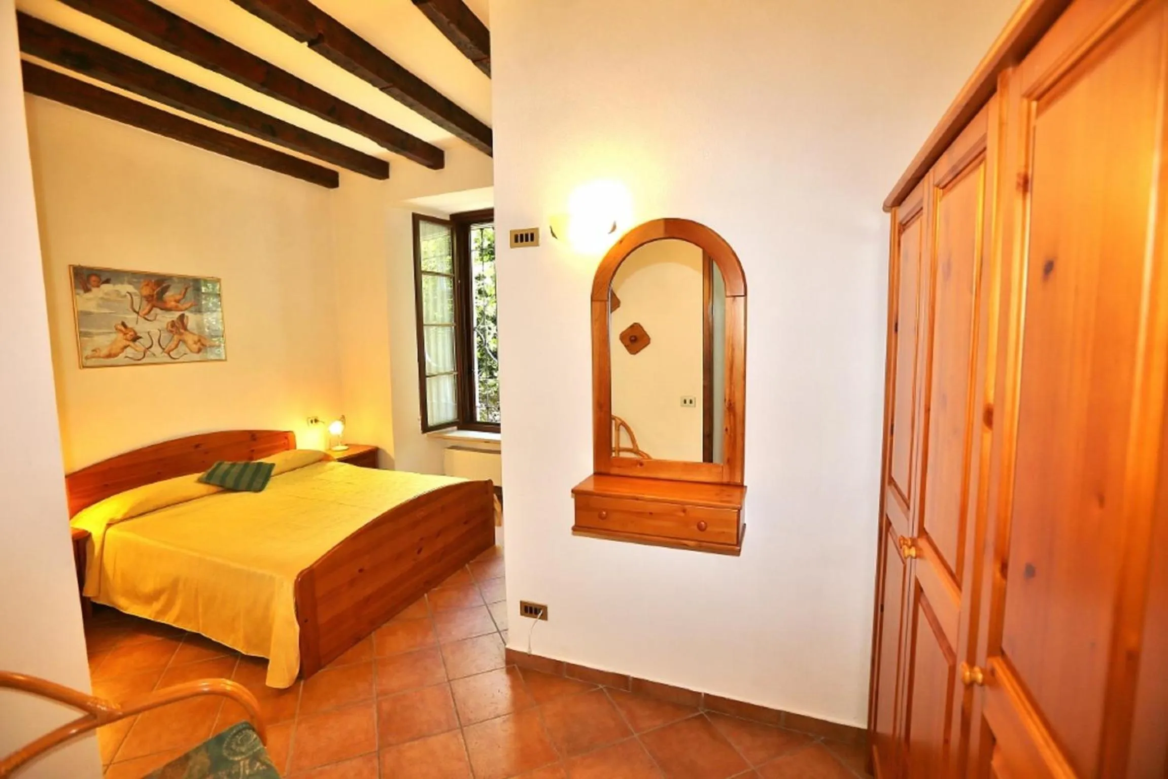 Bedroom, Bed in Casa Cannobio