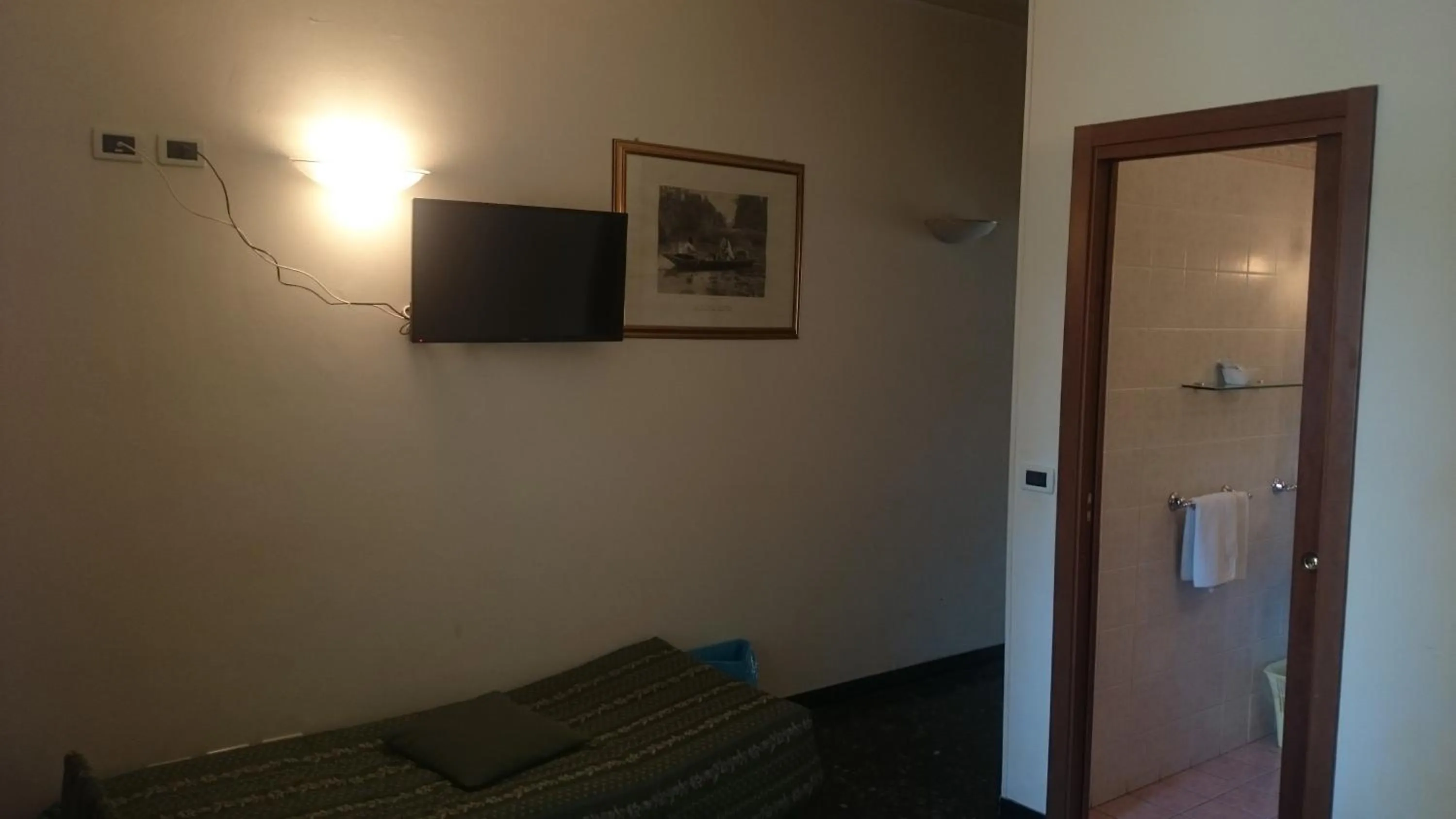 Photo of the whole room in Hotel Pescetto