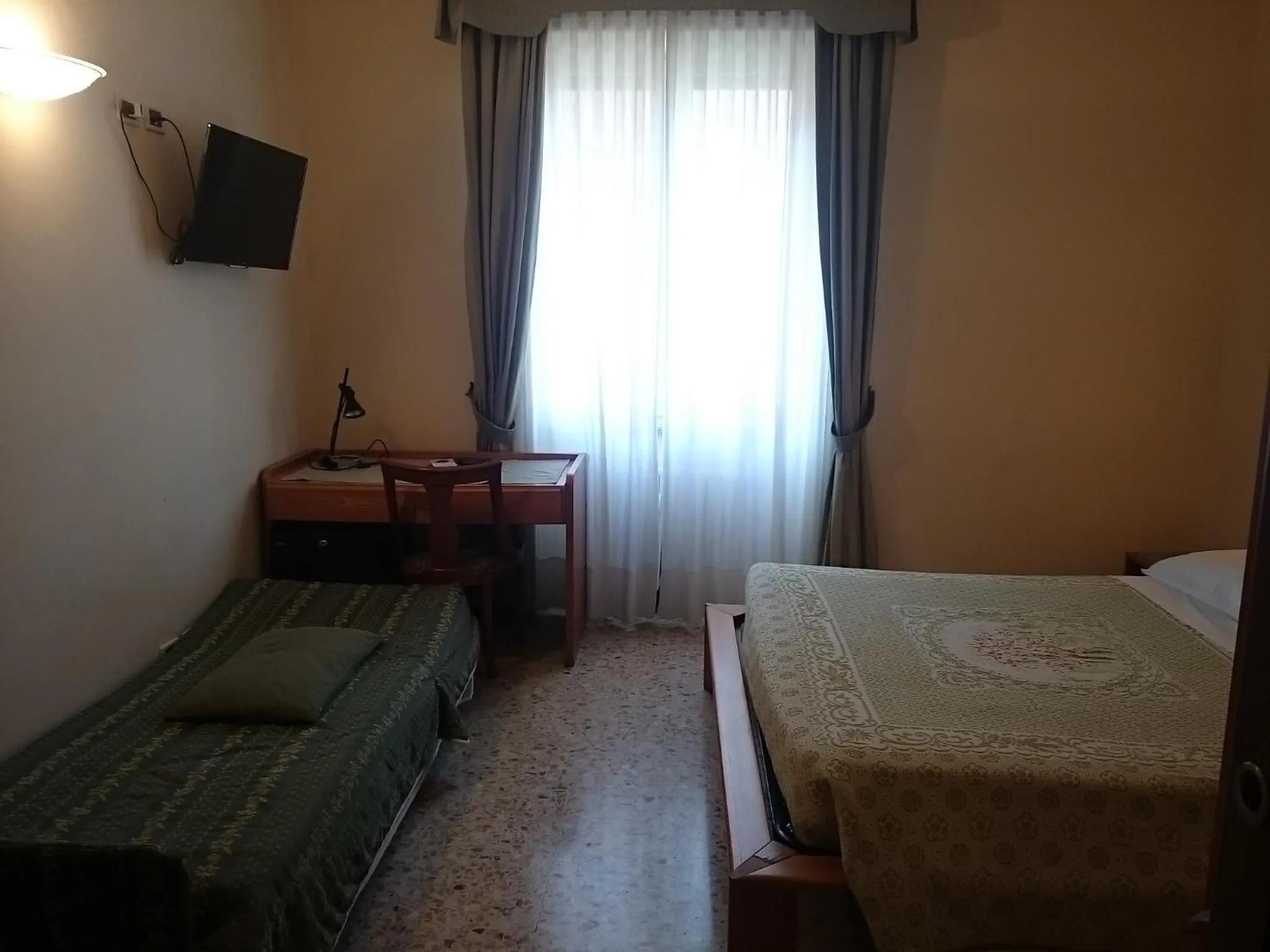 Bedroom, Bed in Hotel Pescetto