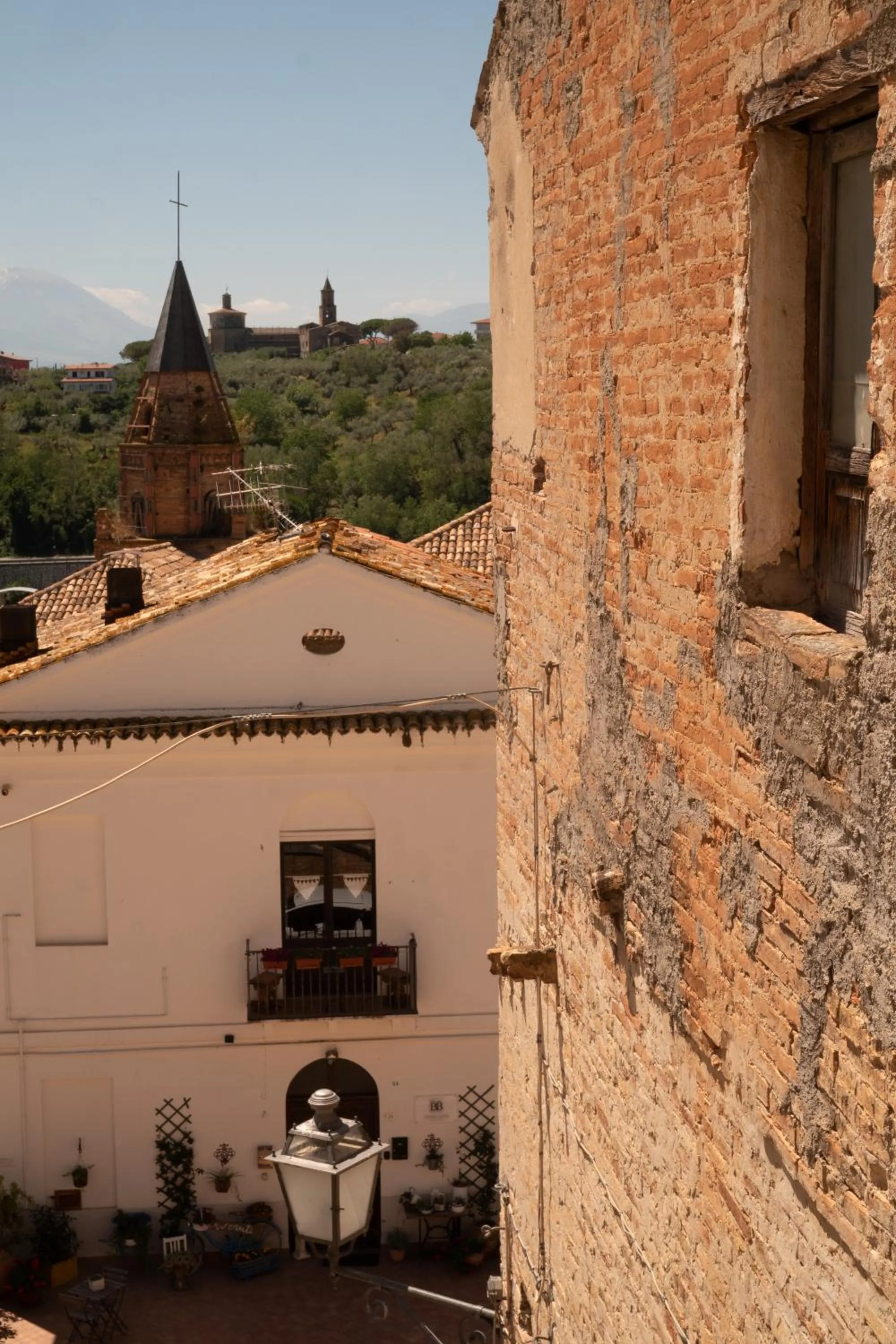 Property building in Dimora Amina