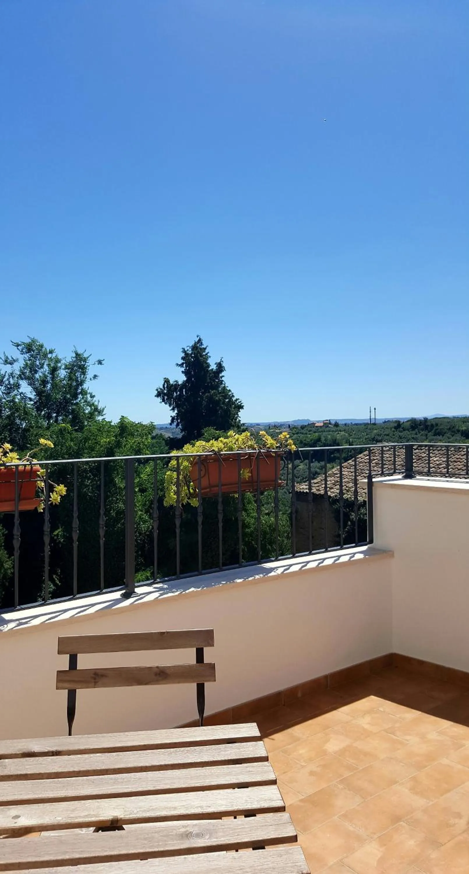 Property building in Dimora Amina