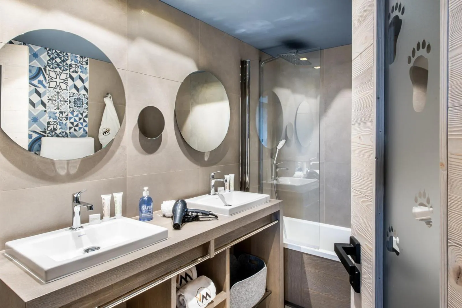 Bathroom in Chalet Skadi - Village Montana