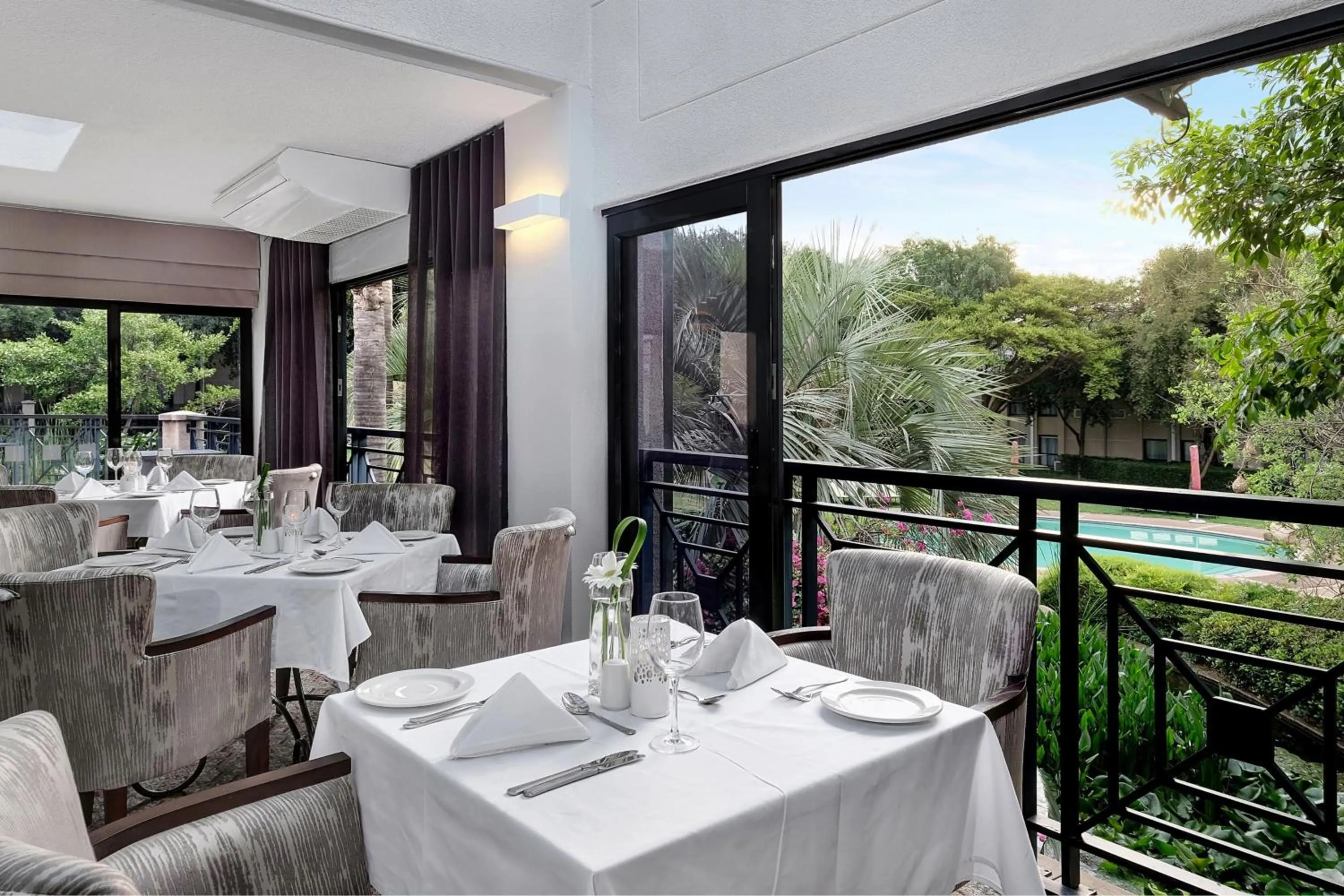 Restaurant/places to eat in Protea Hotel by Marriott Midrand