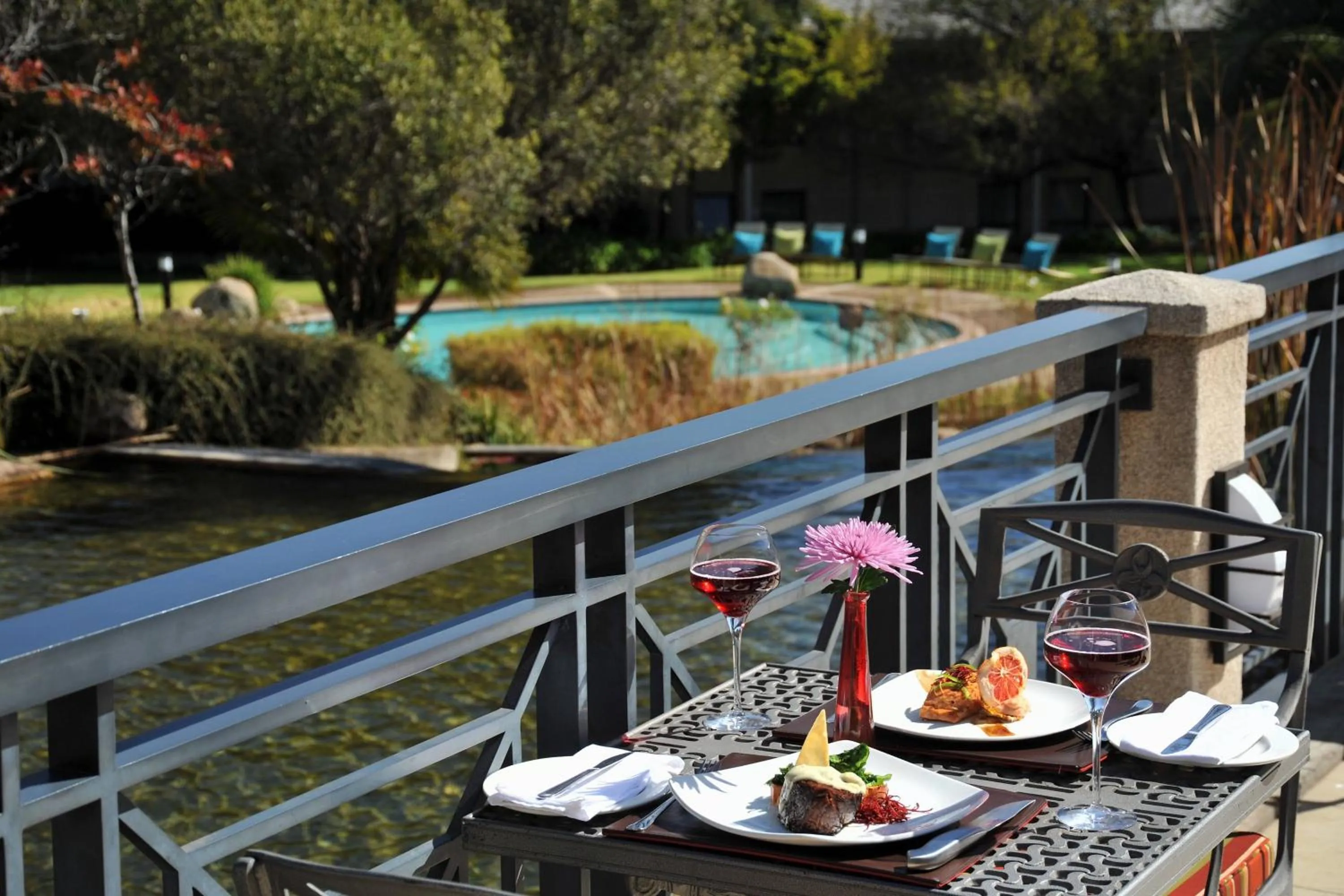 Restaurant/places to eat in Protea Hotel by Marriott Midrand