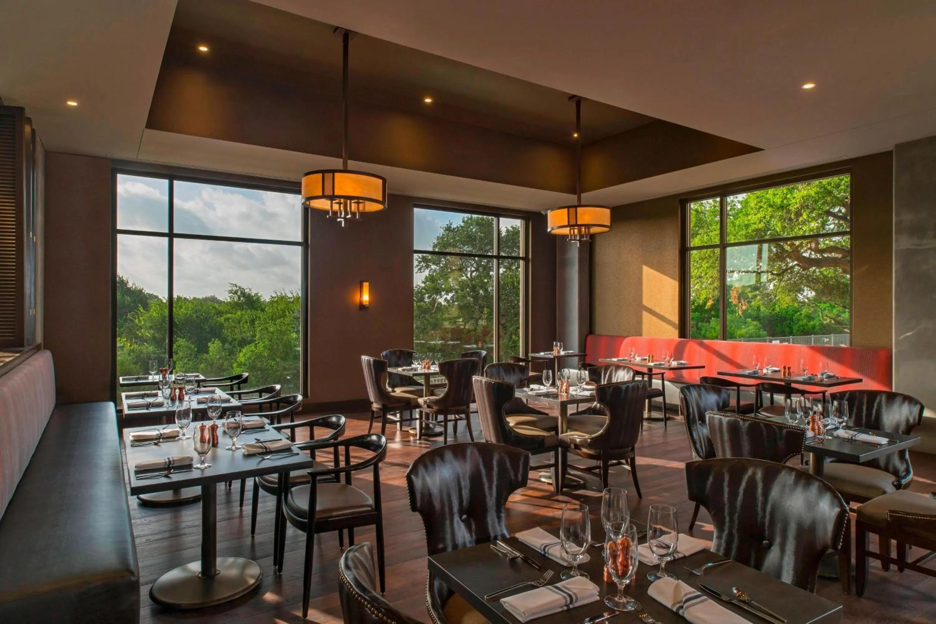 Restaurant/places to eat in Sheraton Austin Georgetown Hotel & Conference Center