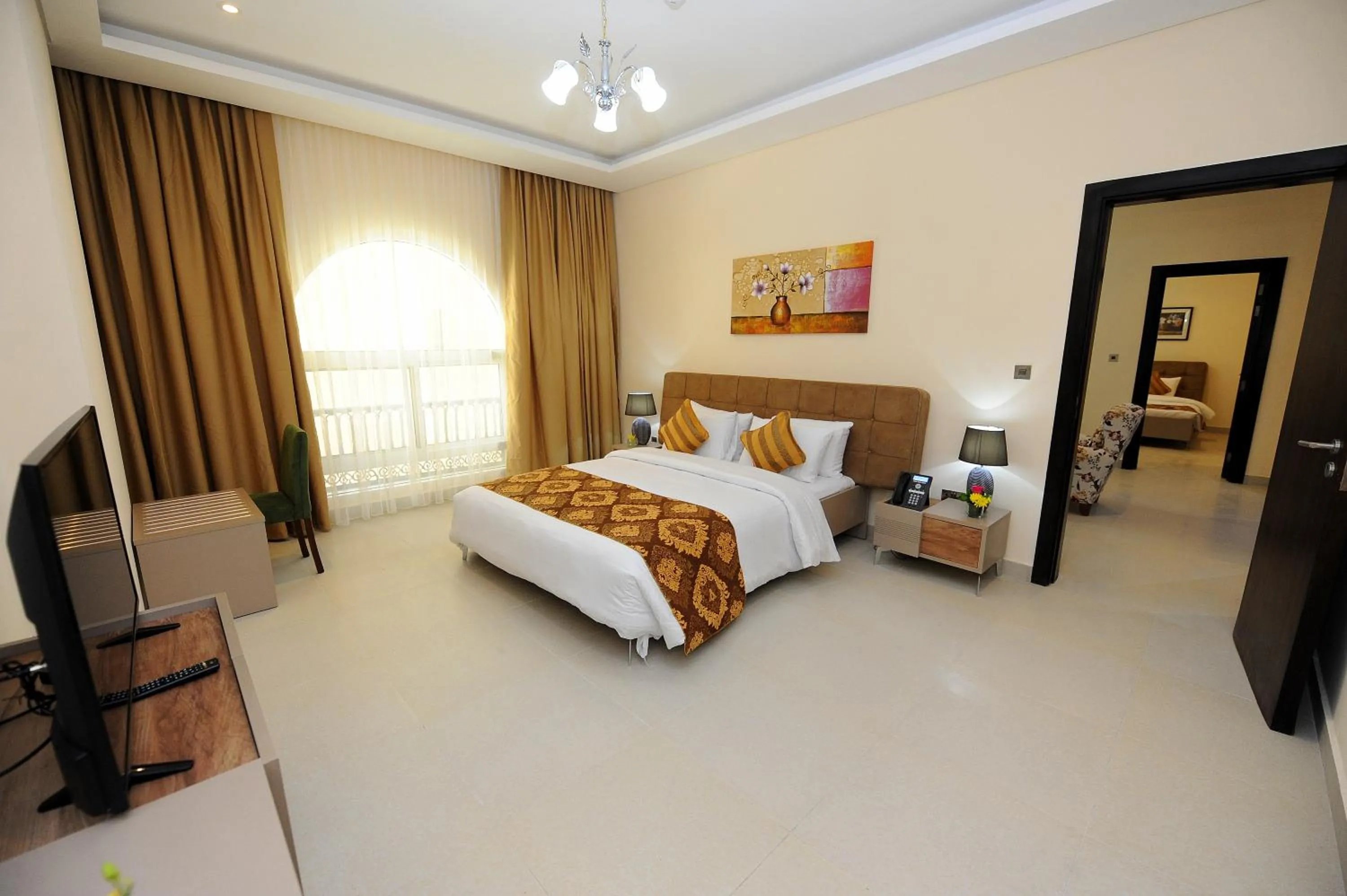 Bedroom, Bed in Al Mansour Park Inn Hotel&Apartment