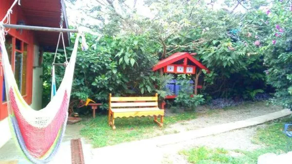 Property building in Pensión y Cabinas Colibrí B&B Costa Rica