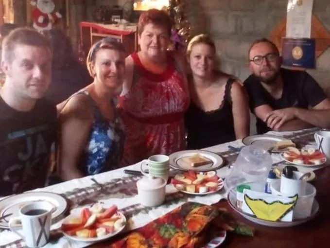 Coffee/tea facilities in Pensión y Cabinas Colibrí B&B Costa Rica