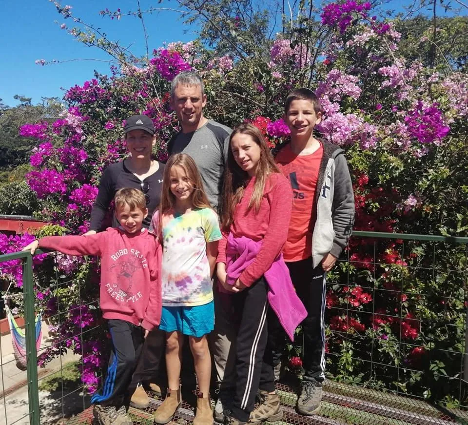 Balcony/Terrace in Pensión y Cabinas Colibrí B&B Costa Rica