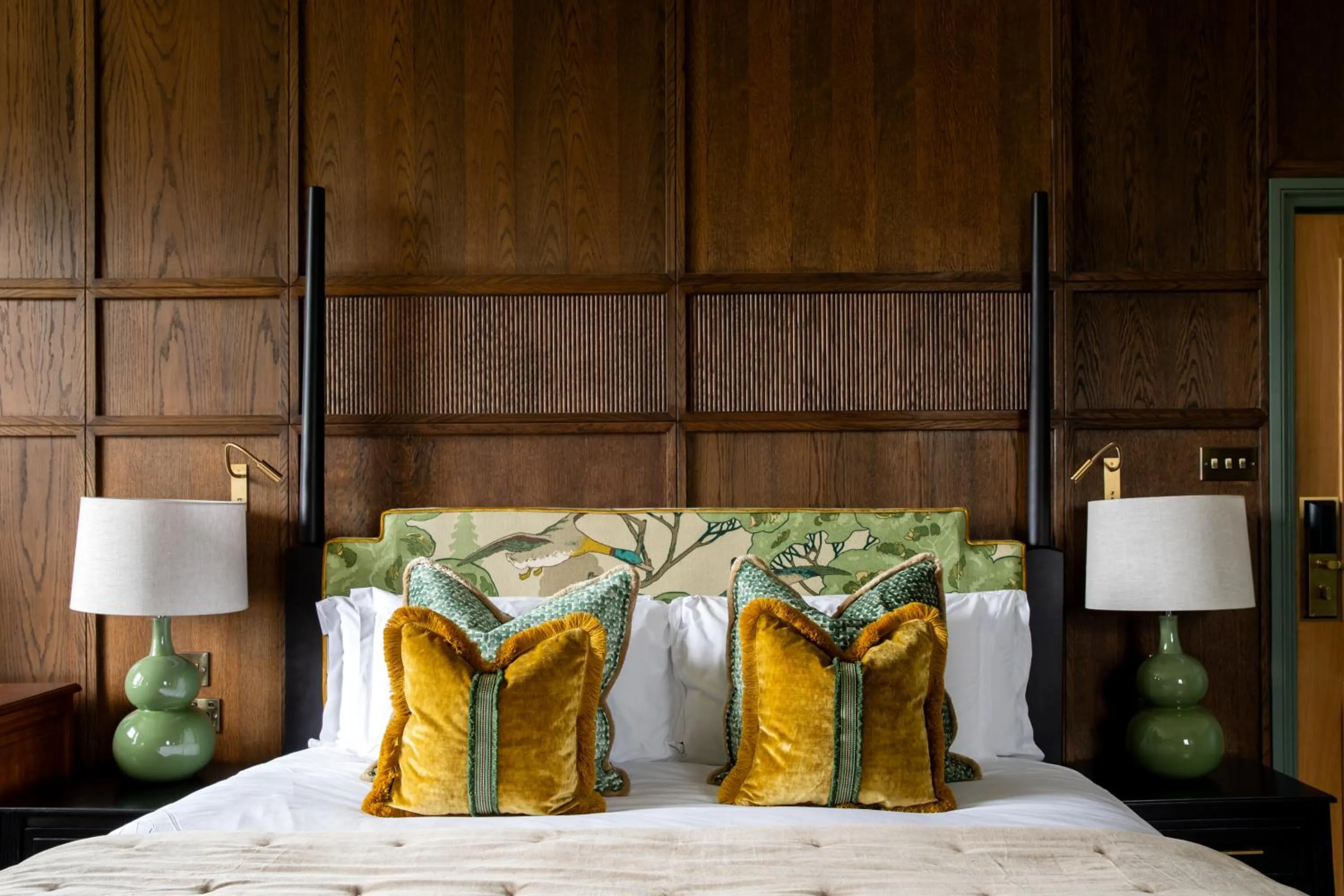 Bedroom, Bed in Worplesdon Place Hotel