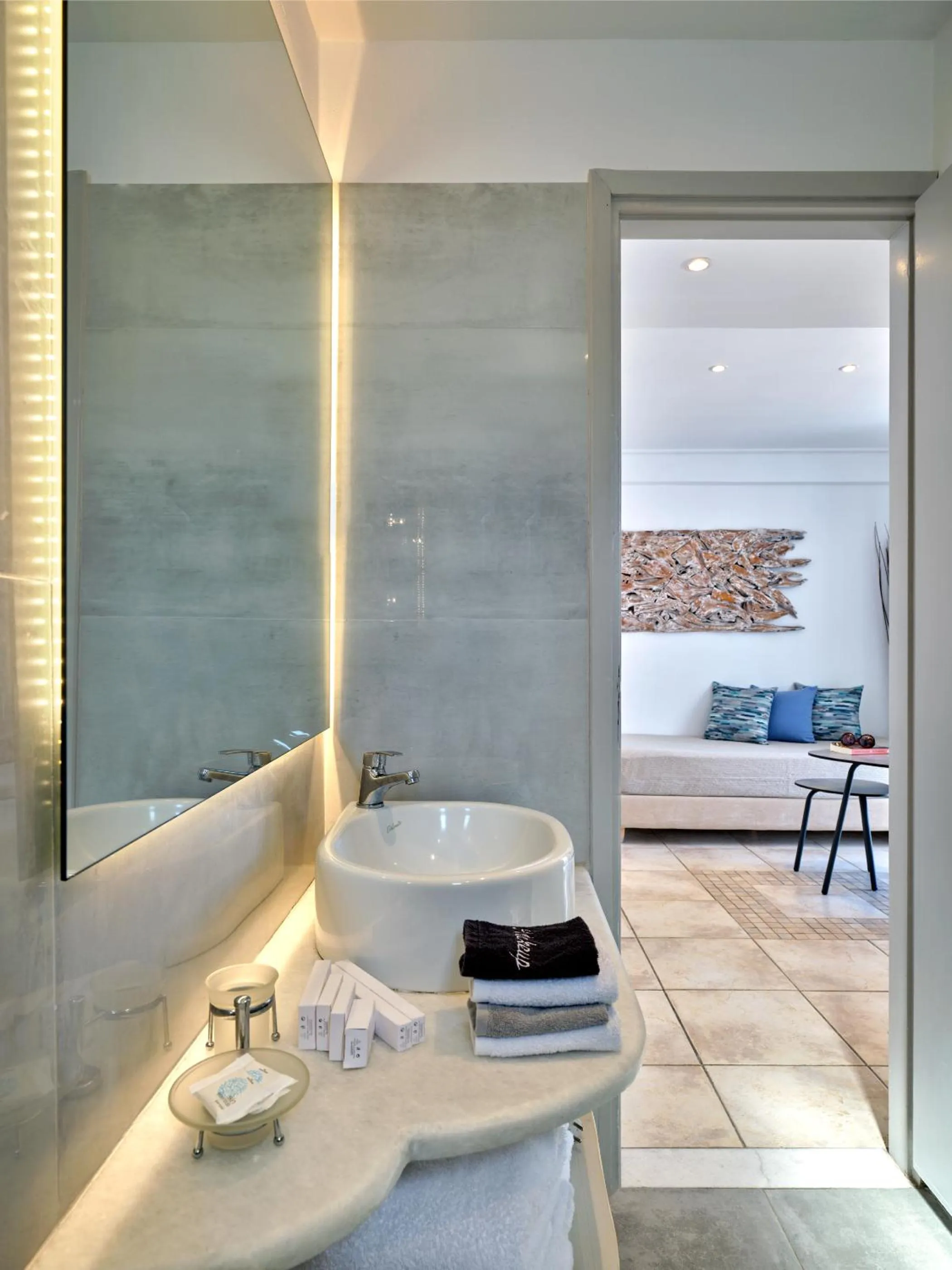 Bathroom in Kanale's Rooms & Suites