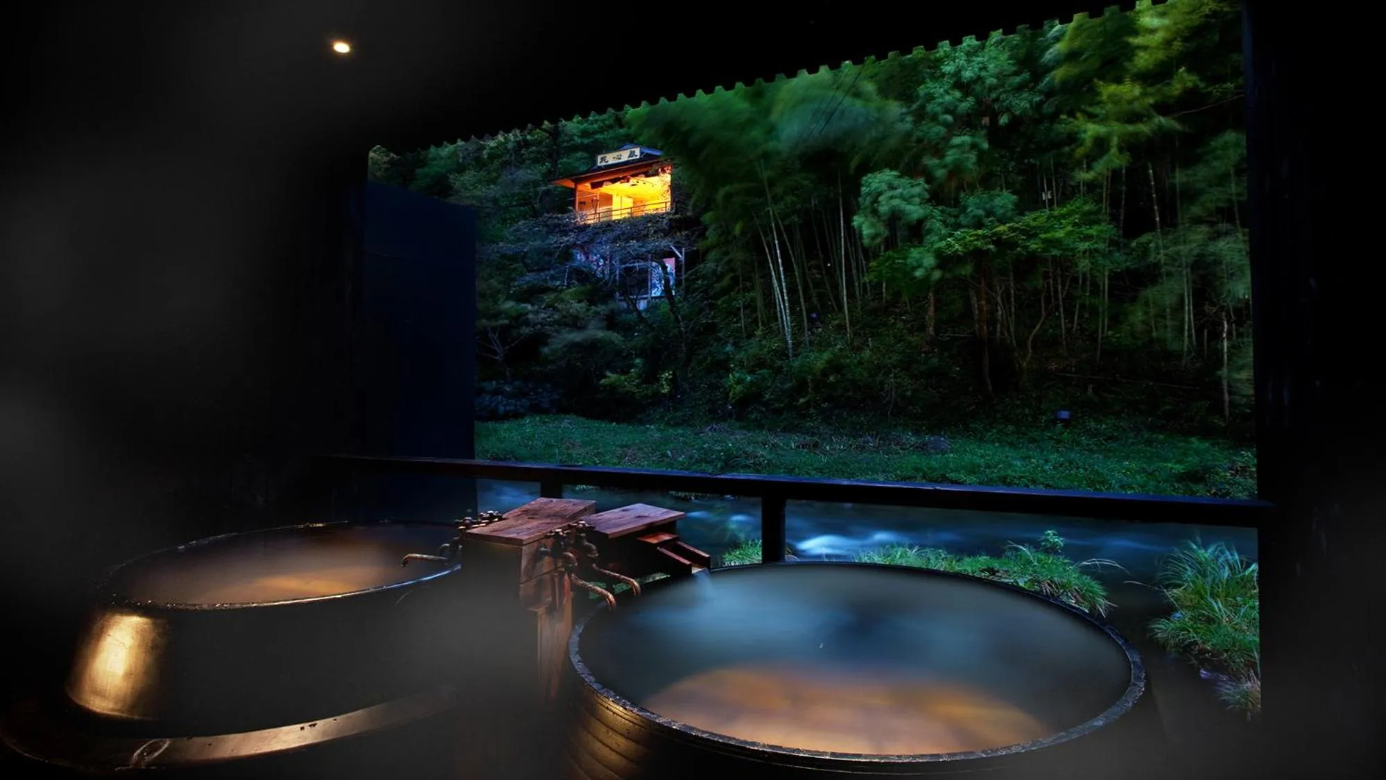 Aizu Higashiyama Onsen Shosuke no Yado Takinoyu since1880