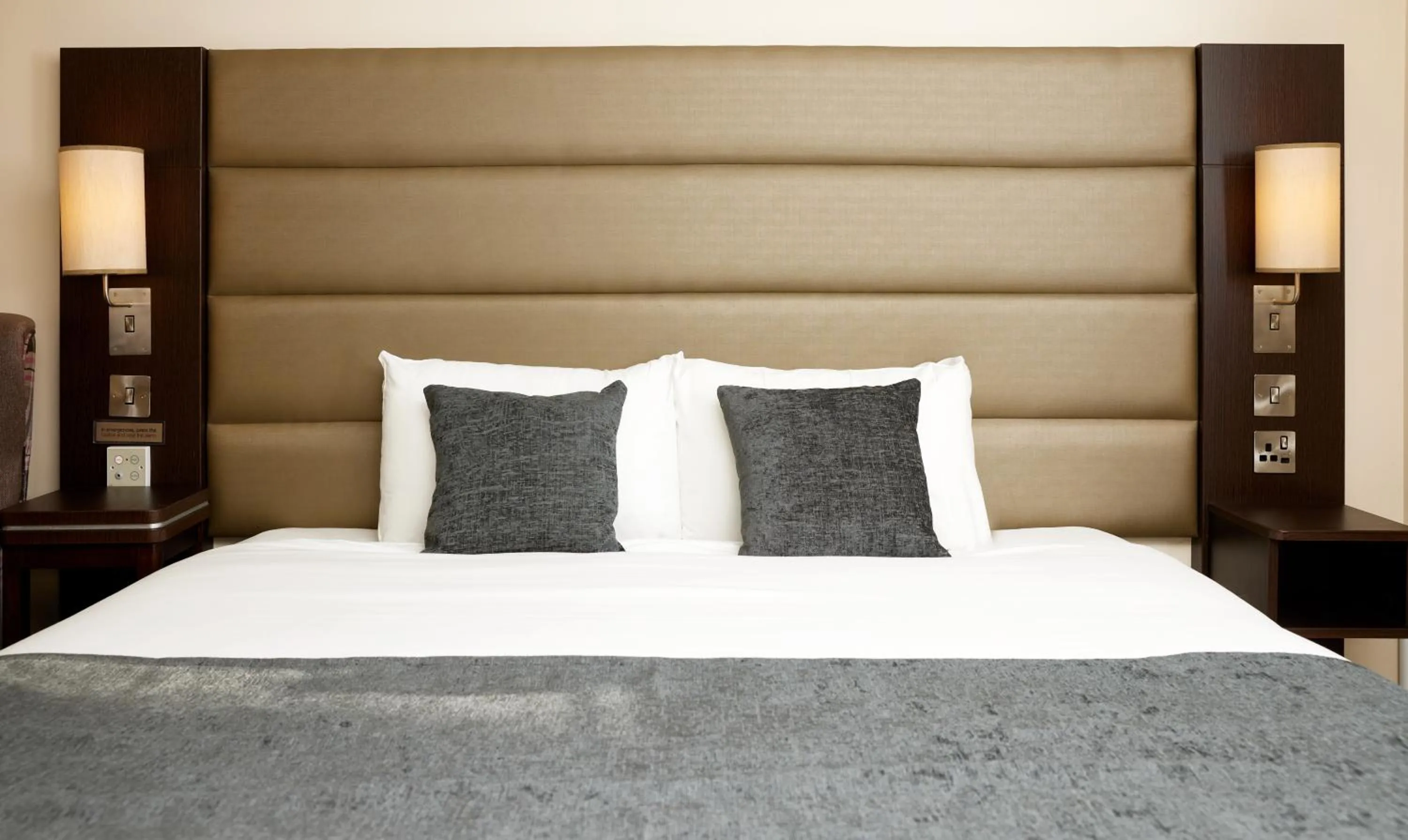 Bed in The Quays by Greene King Inns