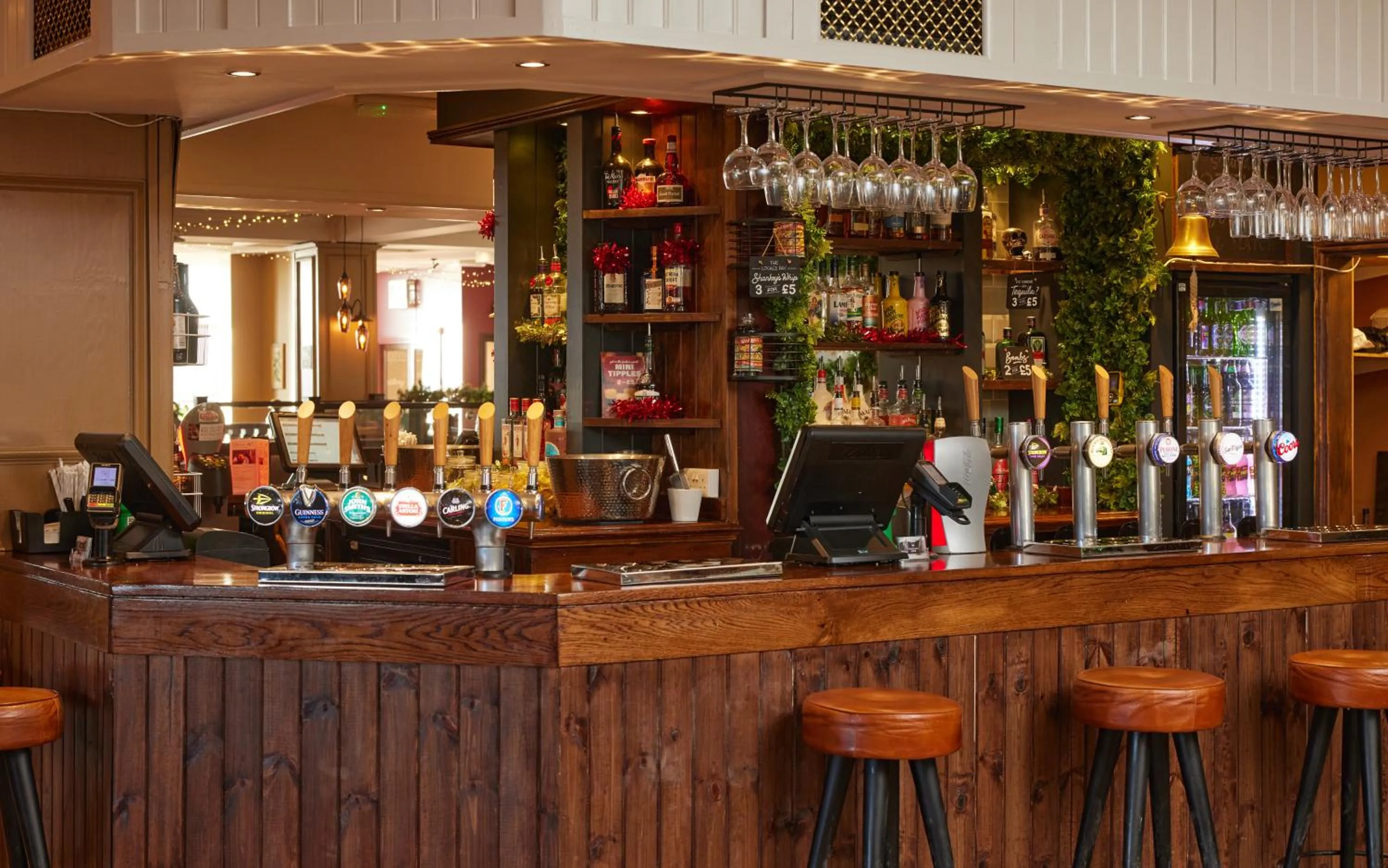 Lounge or bar in The Quays by Greene King Inns