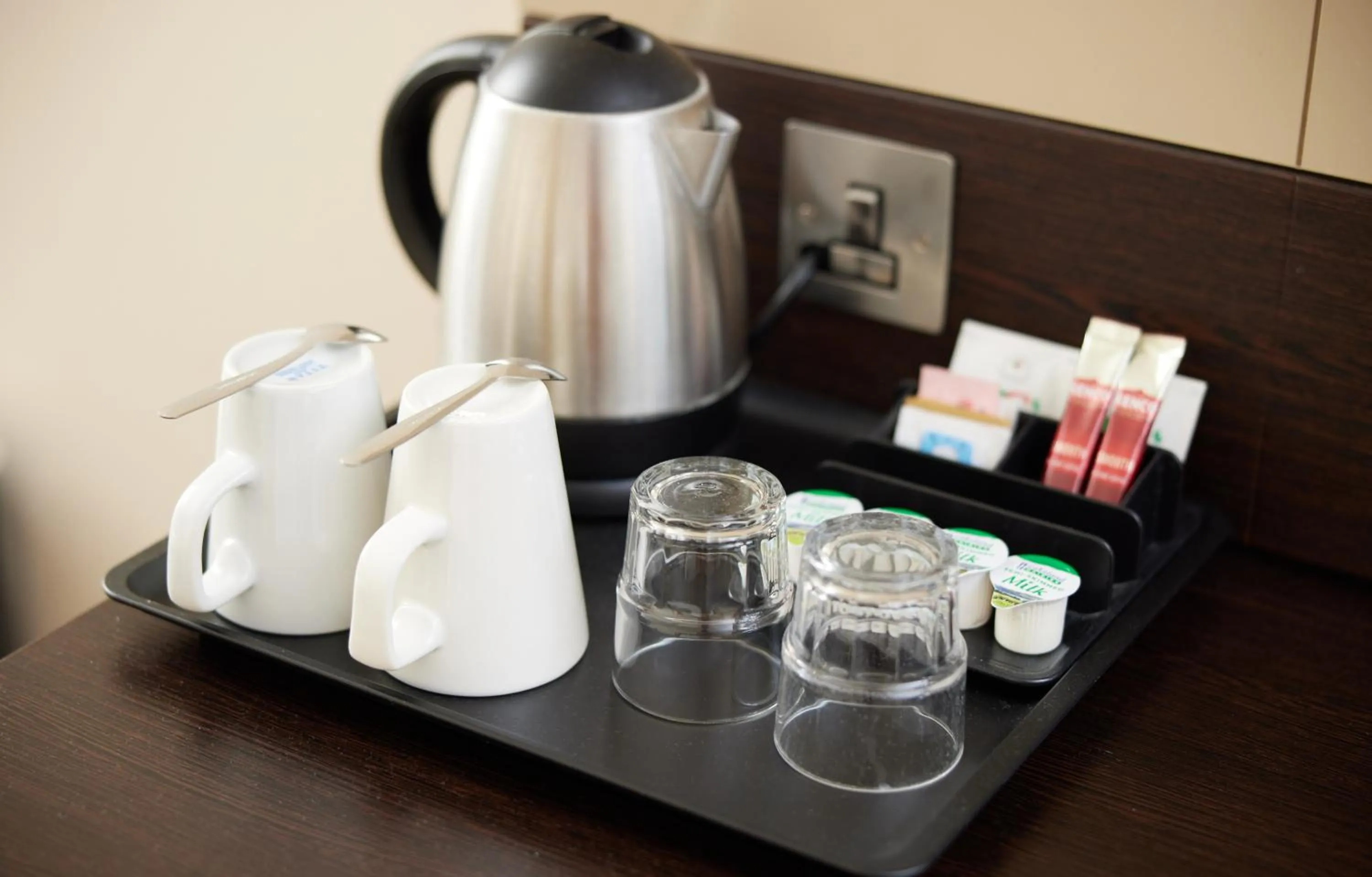 Coffee/tea facilities in The Quays by Greene King Inns