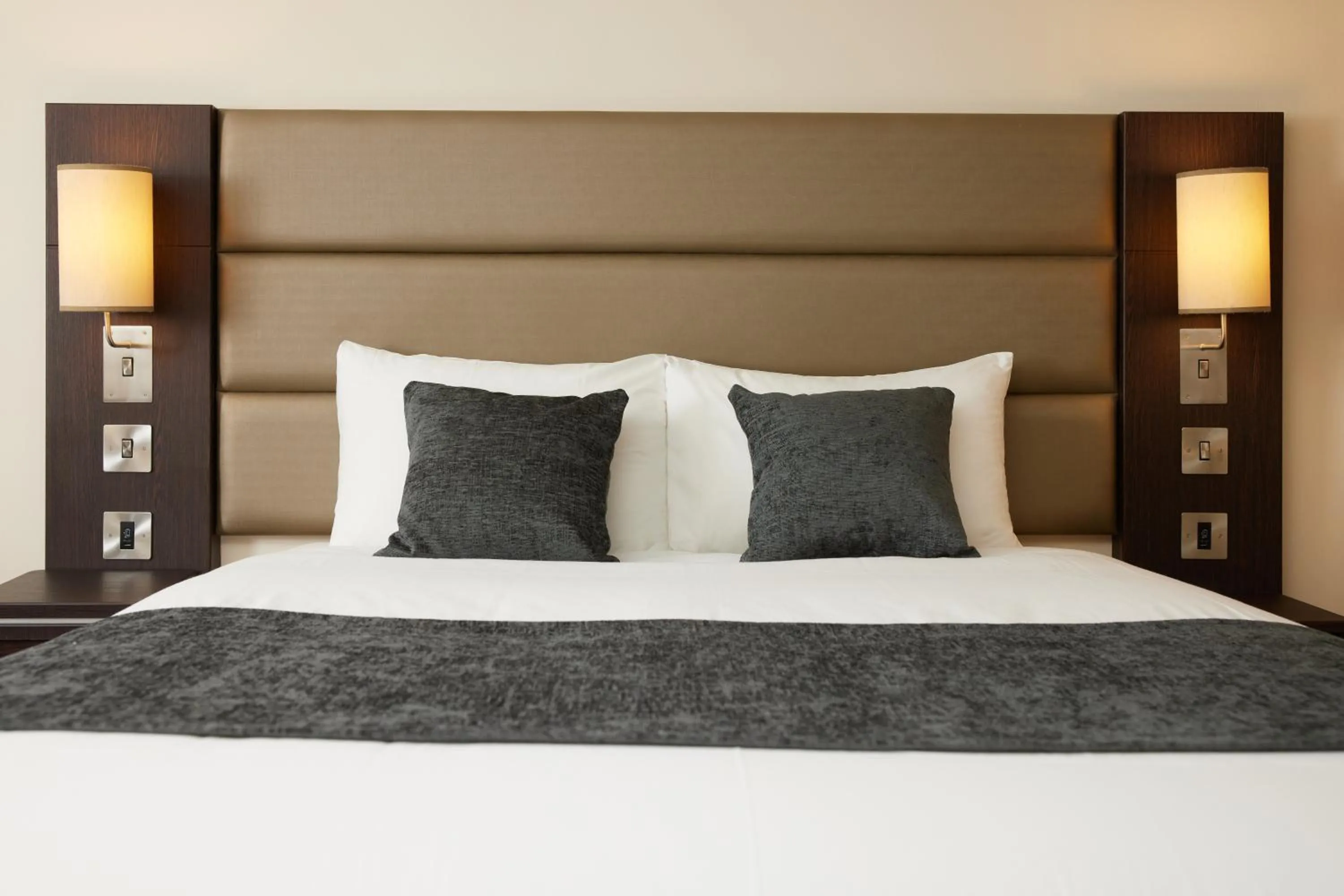 Bed in The Quays by Greene King Inns