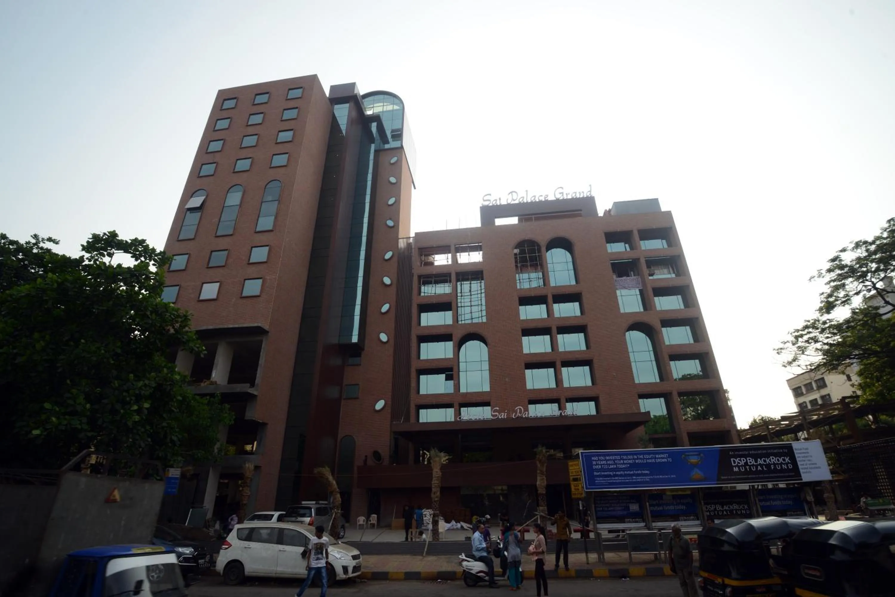 Restaurant/places to eat in Sai Palace Grand, Malad