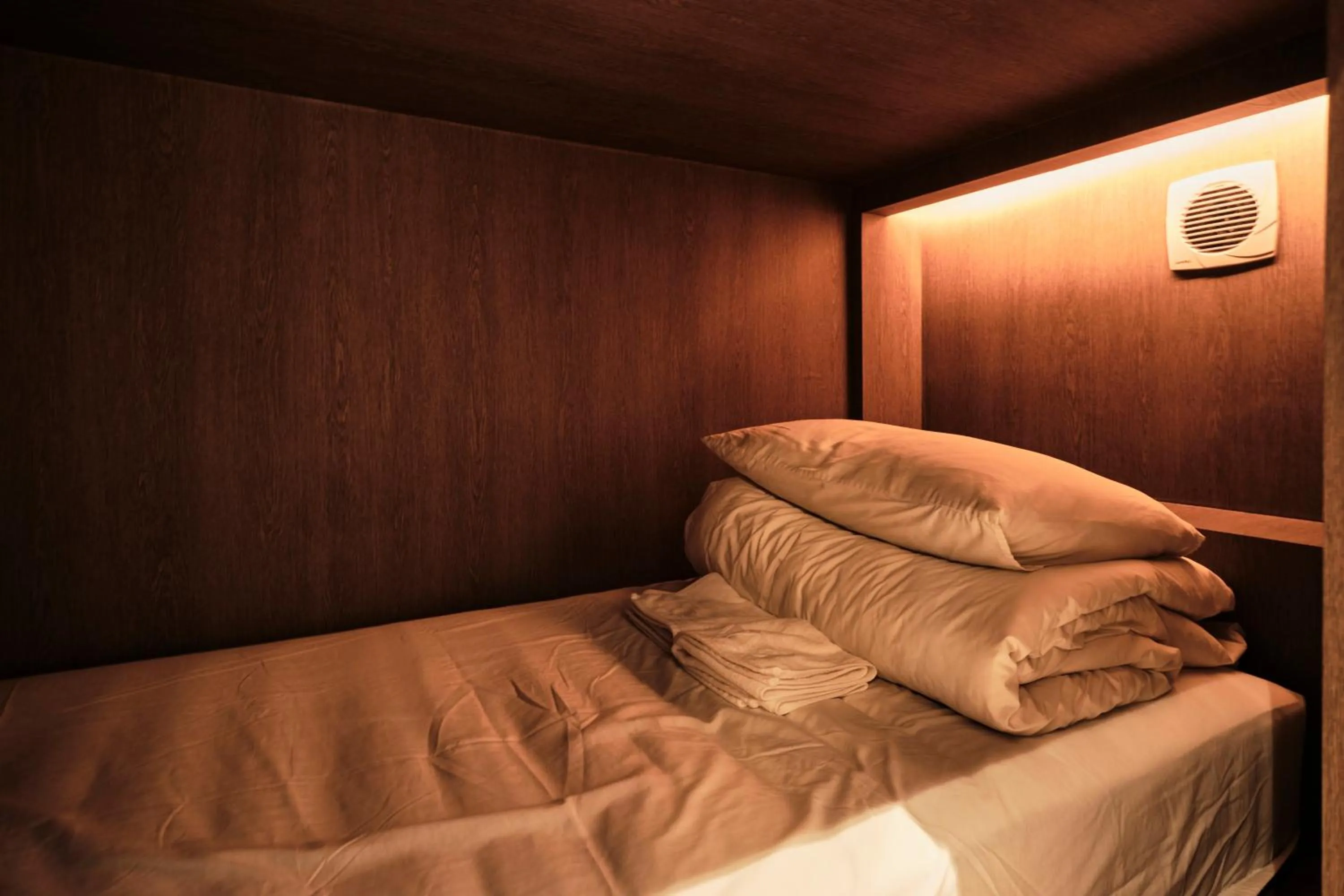 Bed in Canvas Hostel