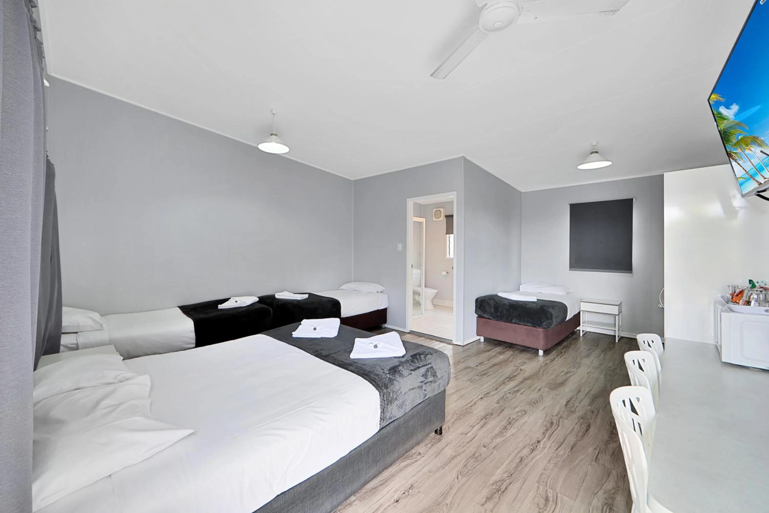 Bed in Ned Kelly's Motel