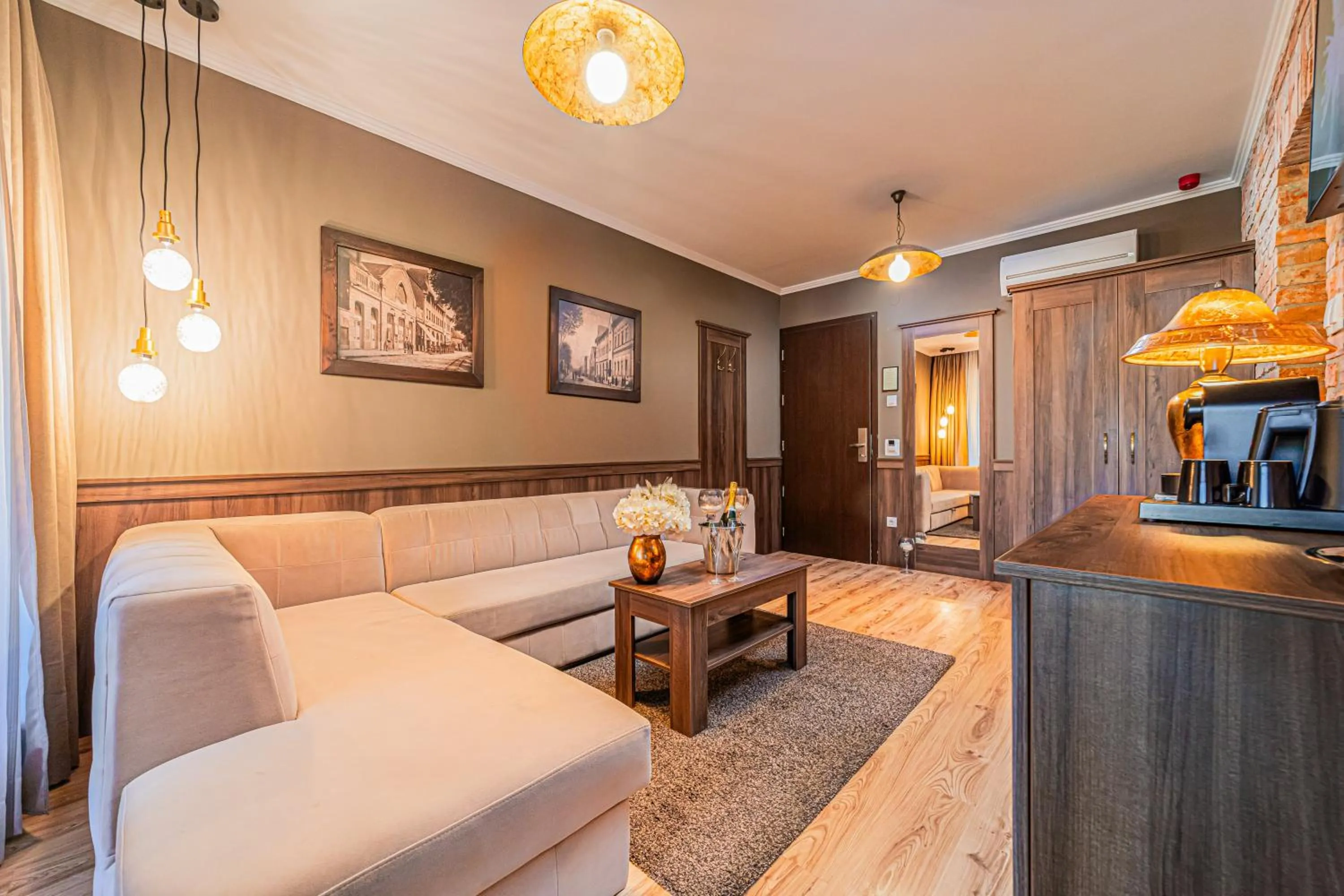 Living room in Komló Hotel Gyula