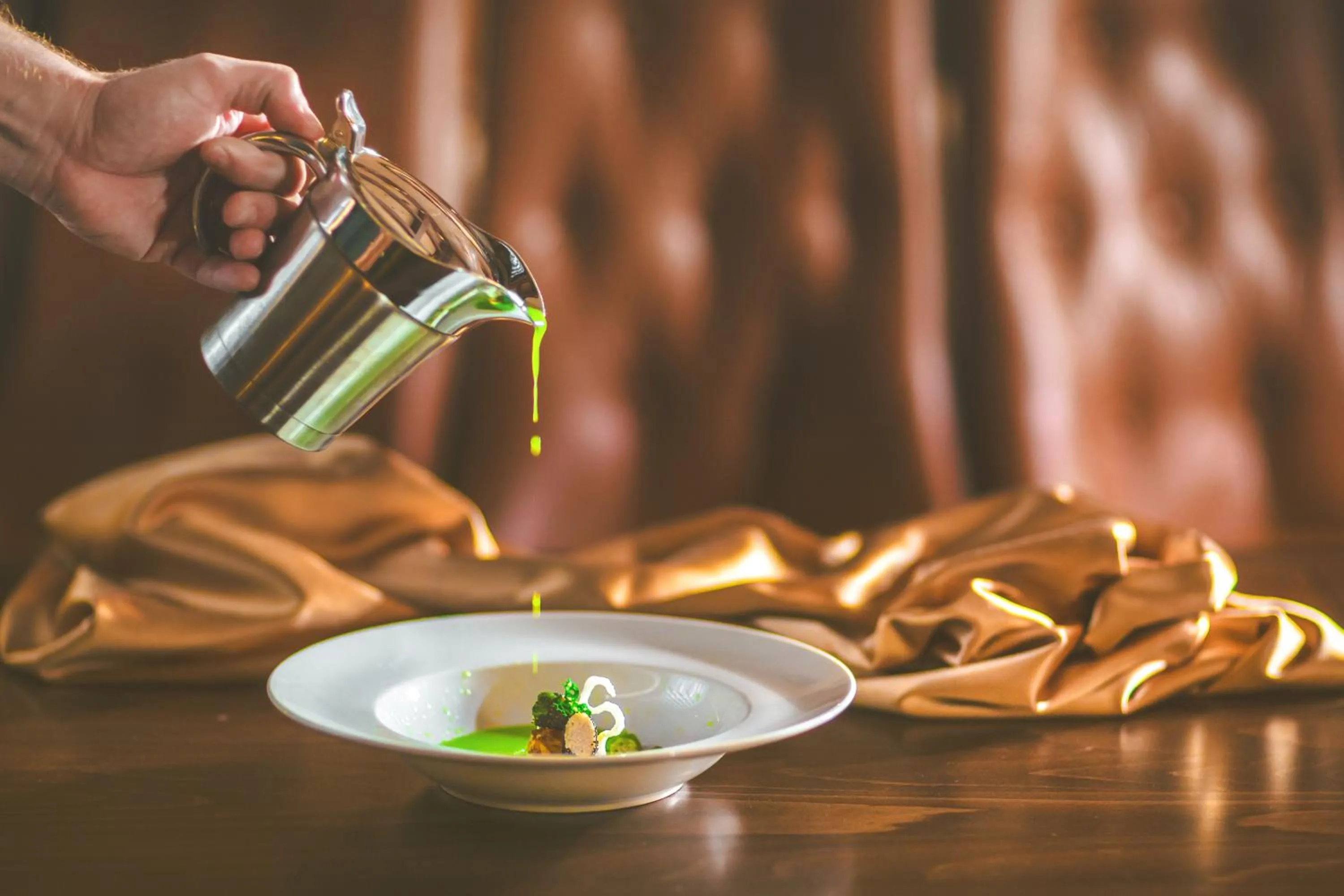 Restaurant/places to eat in Komló Hotel Gyula