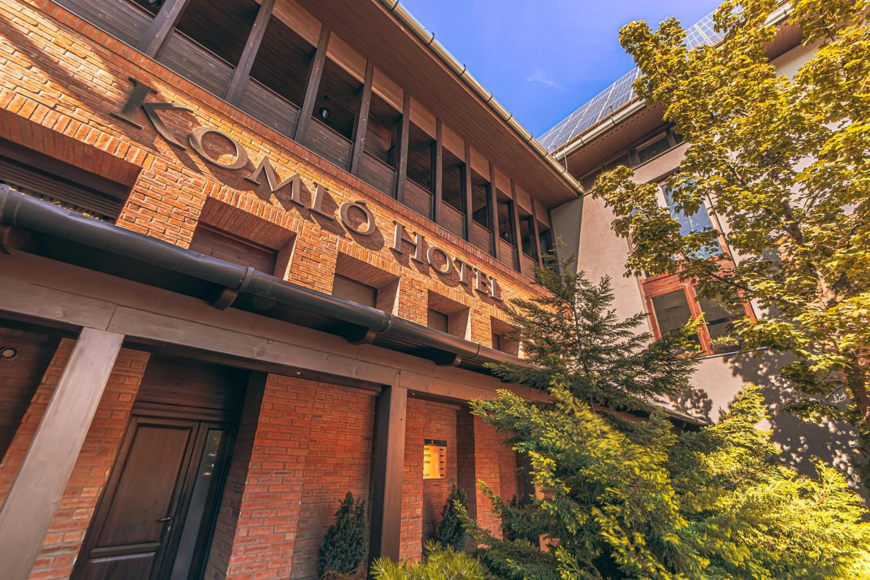 Property building in Komló Hotel Gyula
