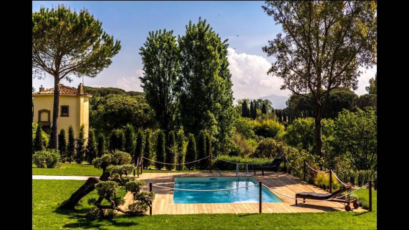 Swimming pool in Boma Countryhouse