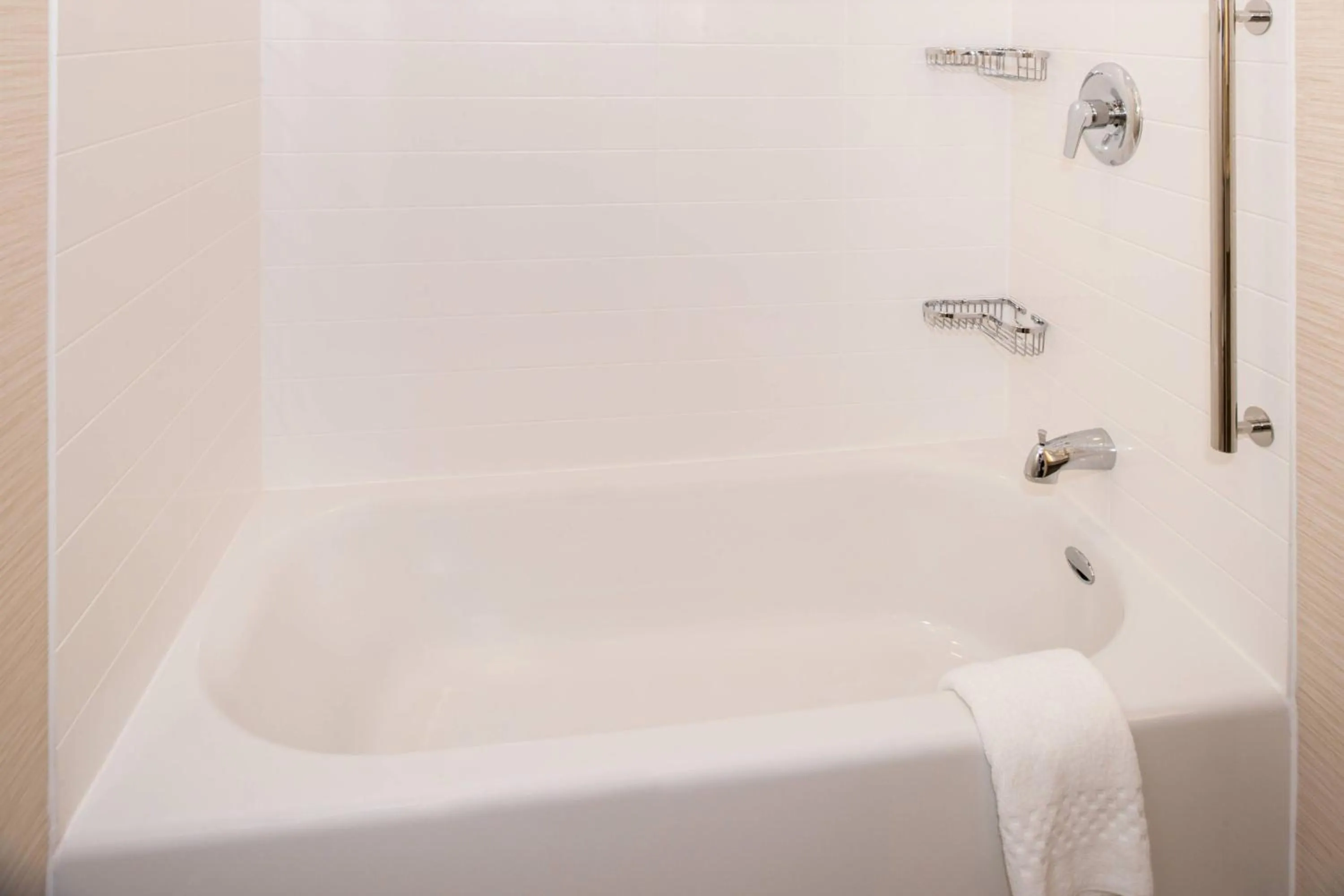 Bathroom in Fairfield Inn & Suites by Marriott Akron Stow