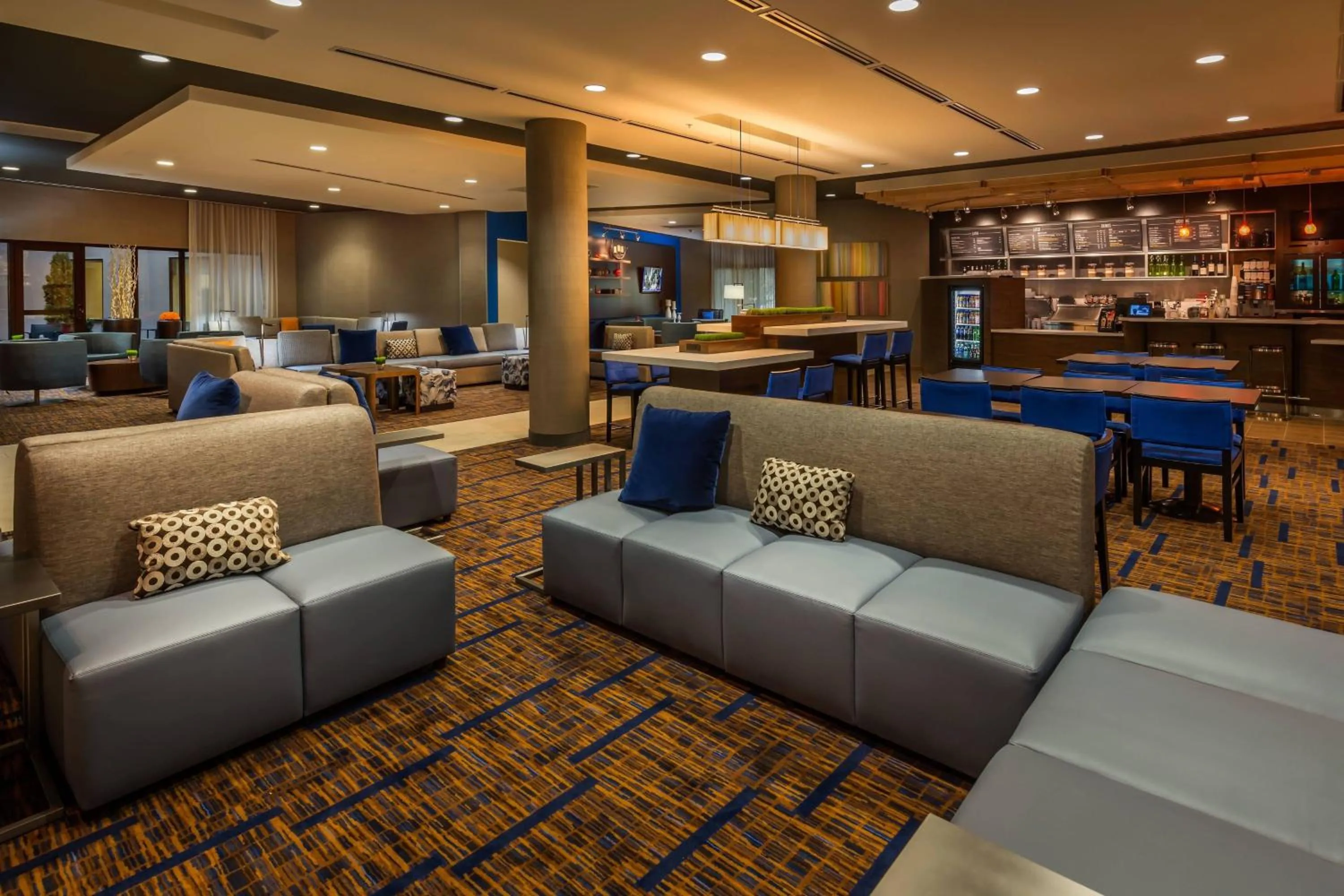 Lobby or reception in Courtyard by Marriott Reno Downtown/Riverfront