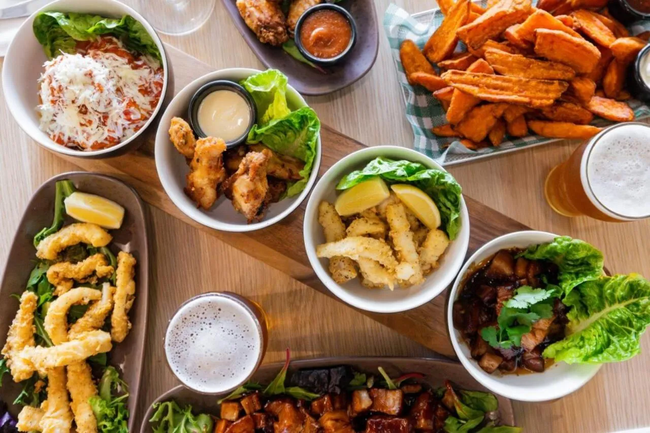 Meals in Maraboon Motor Inn