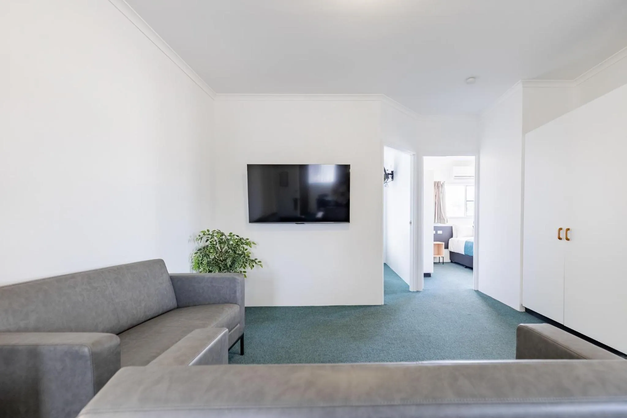 Living room in Maraboon Motor Inn