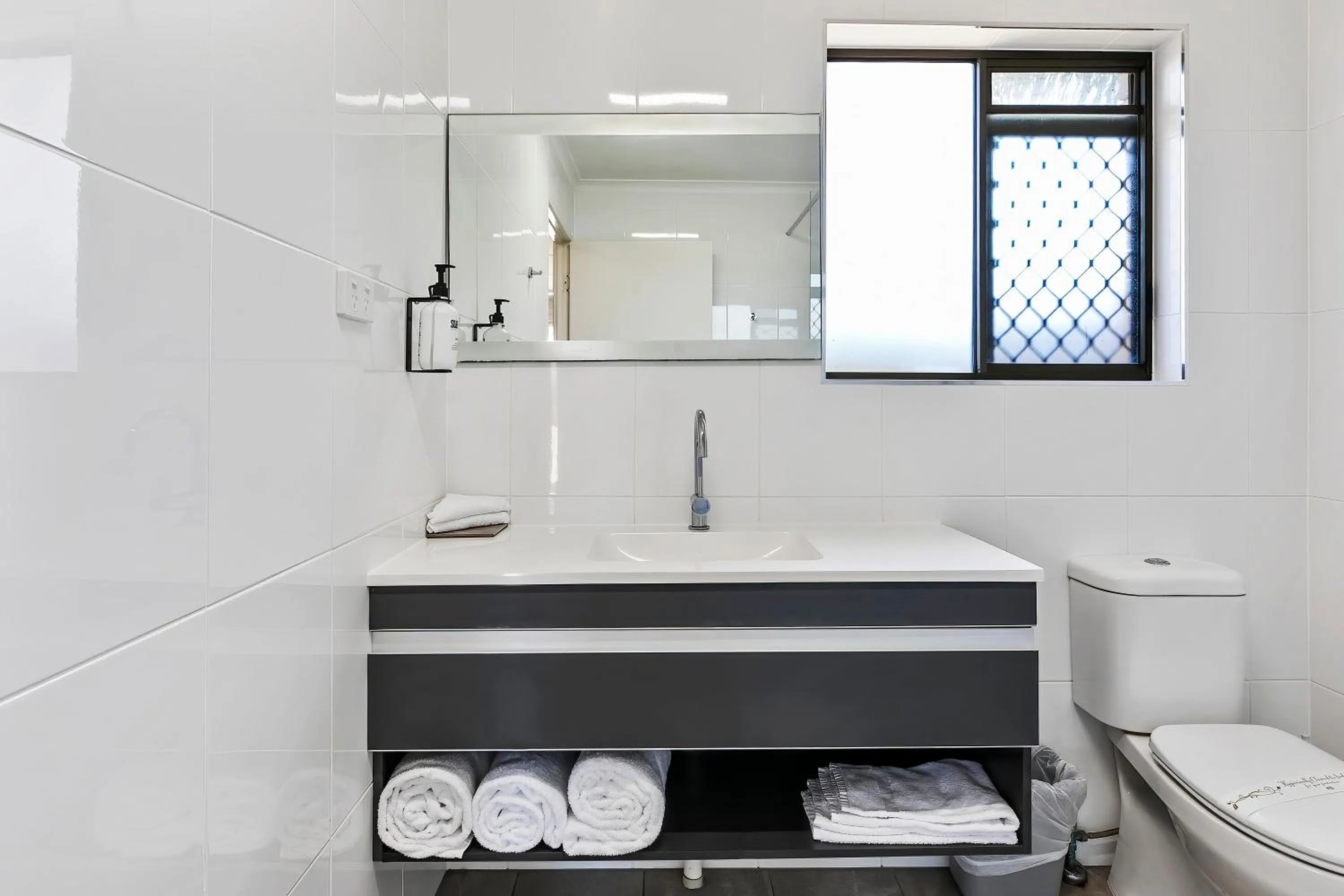 Bathroom in Comfort Inn on Main Hervey Bay