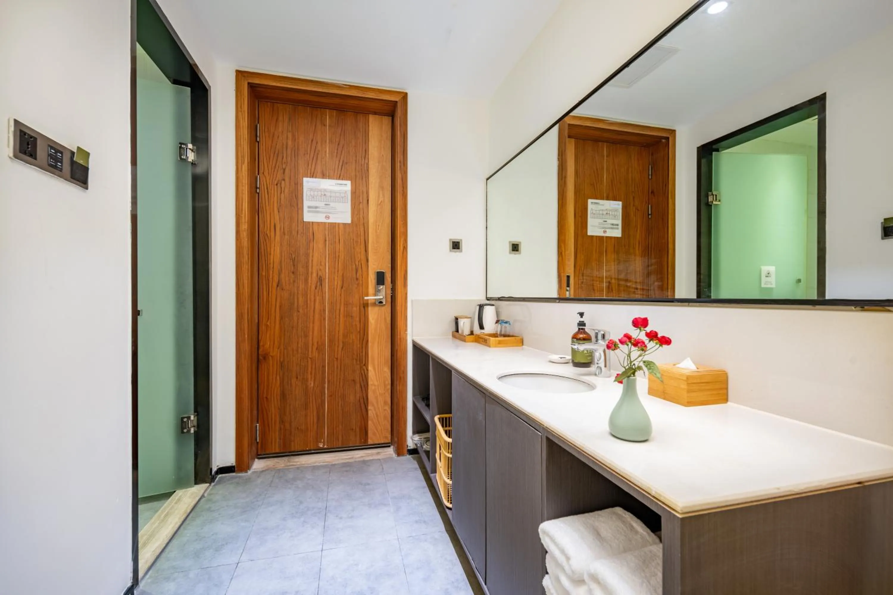 Trip Voicer Chengdu Wide and Narrow Alley