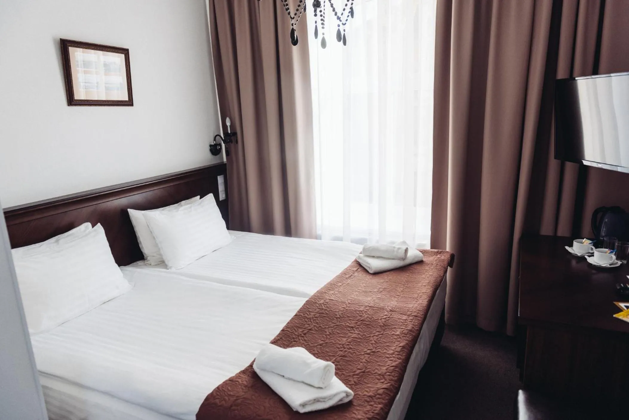 Bedroom, Bed in Biplan City