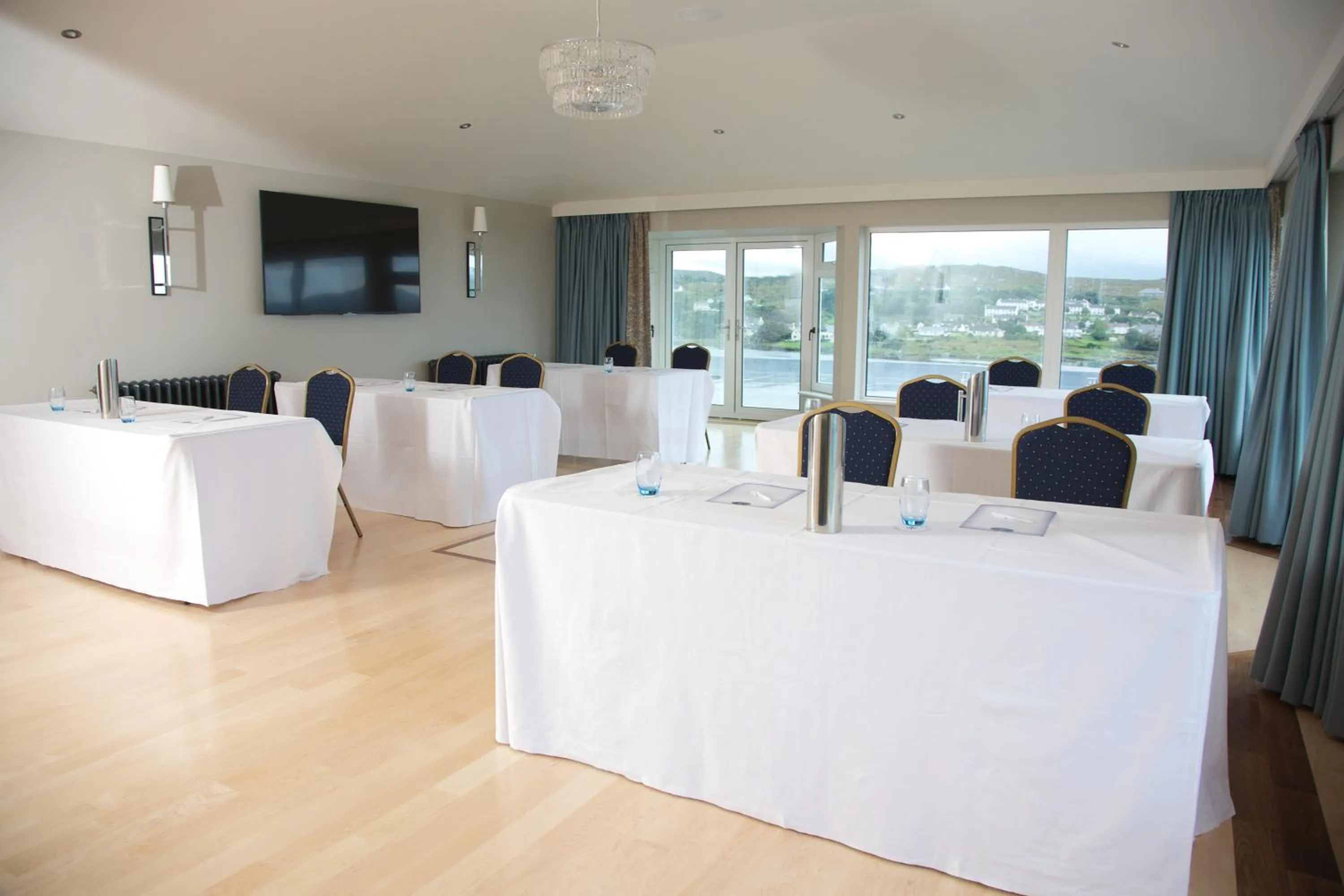 Restaurant/places to eat in Waterfront Hotel Dungloe