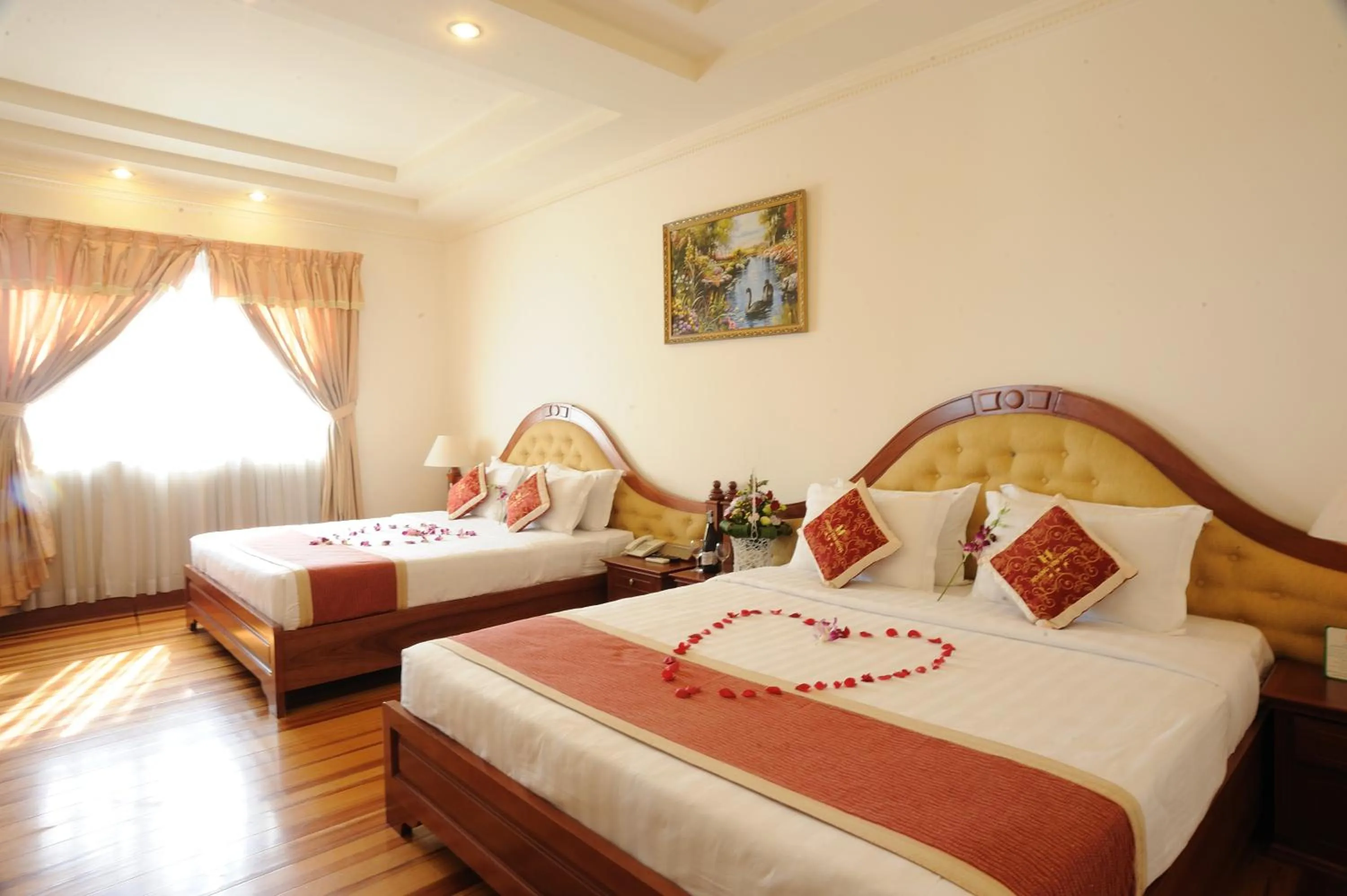 Photo of the whole room, Bed in Hoang Yen 2 Hotel
